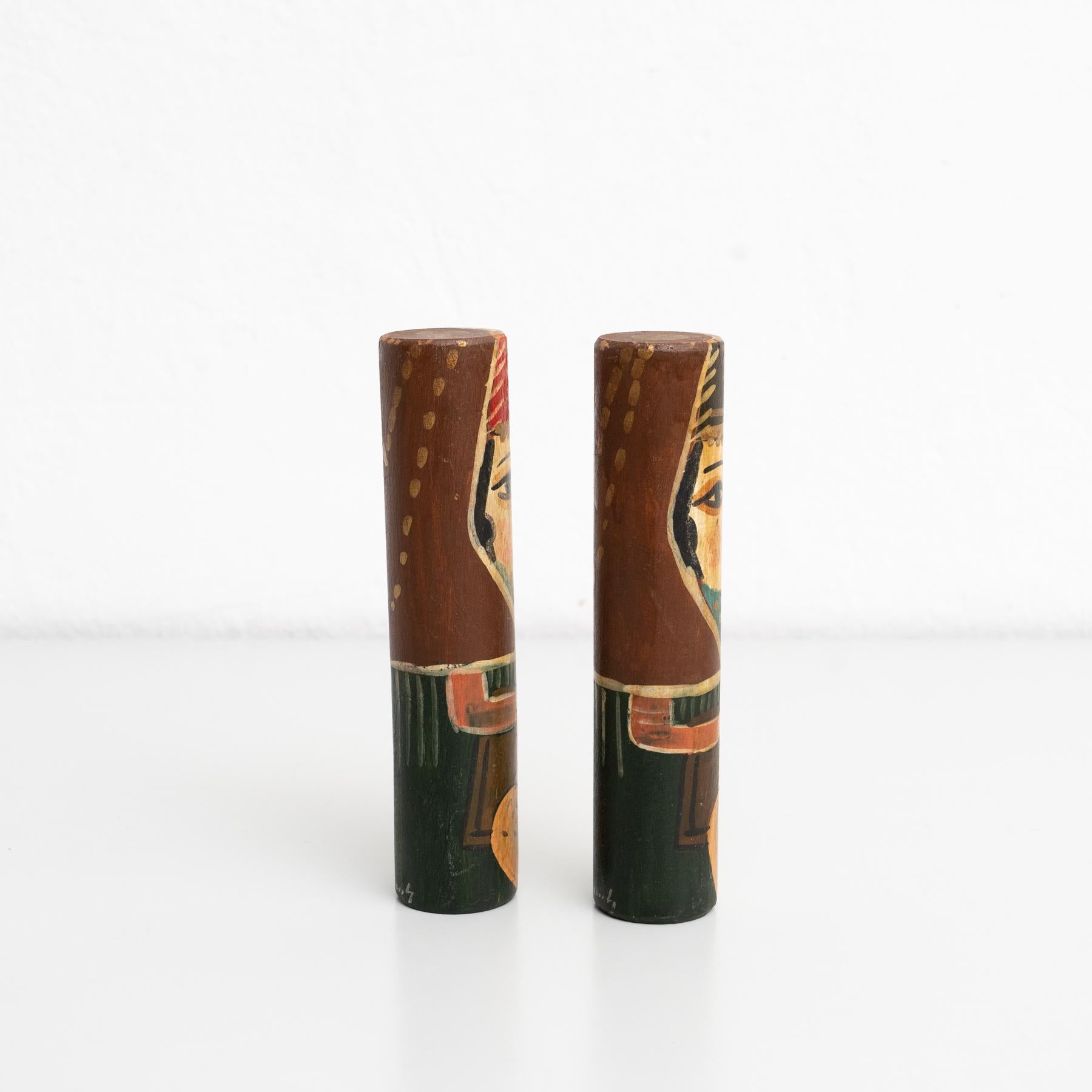 Set of Two Antique Middle East Hand-Painted Wooden Stick Figures, circa 1960 For Sale 1