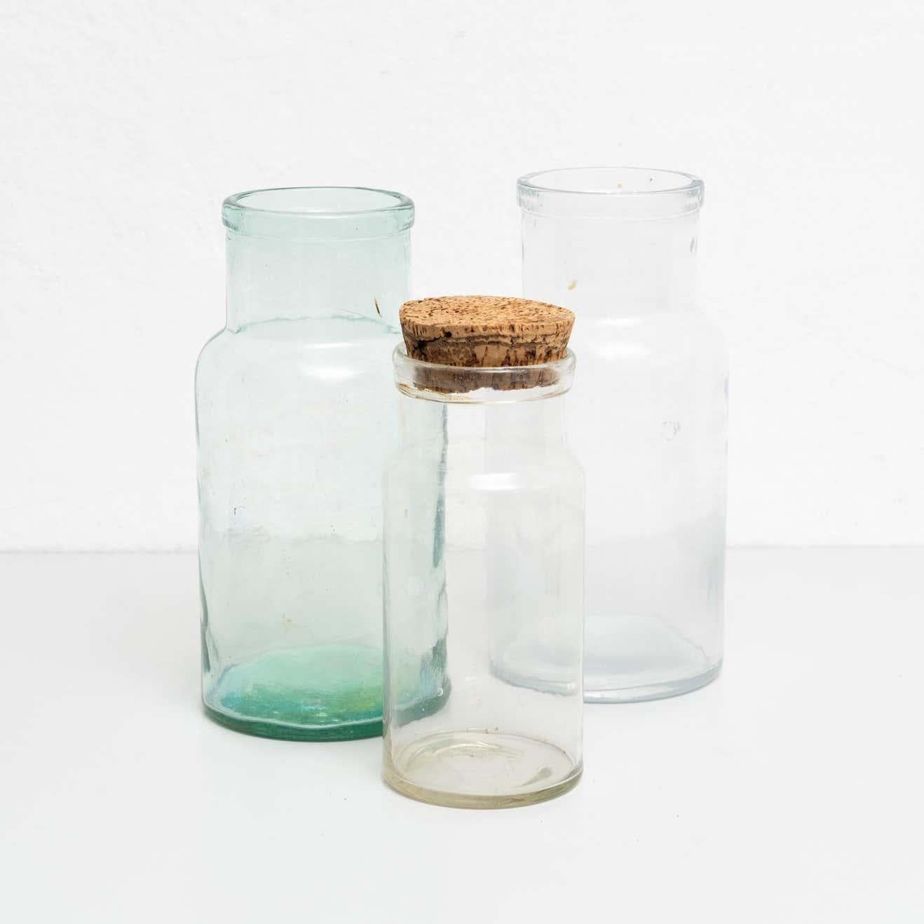 Mid-Century Modern Ensemble de deux récipients en verre espagnols anciens pour la conservation des aliments - Circa 1950 en vente