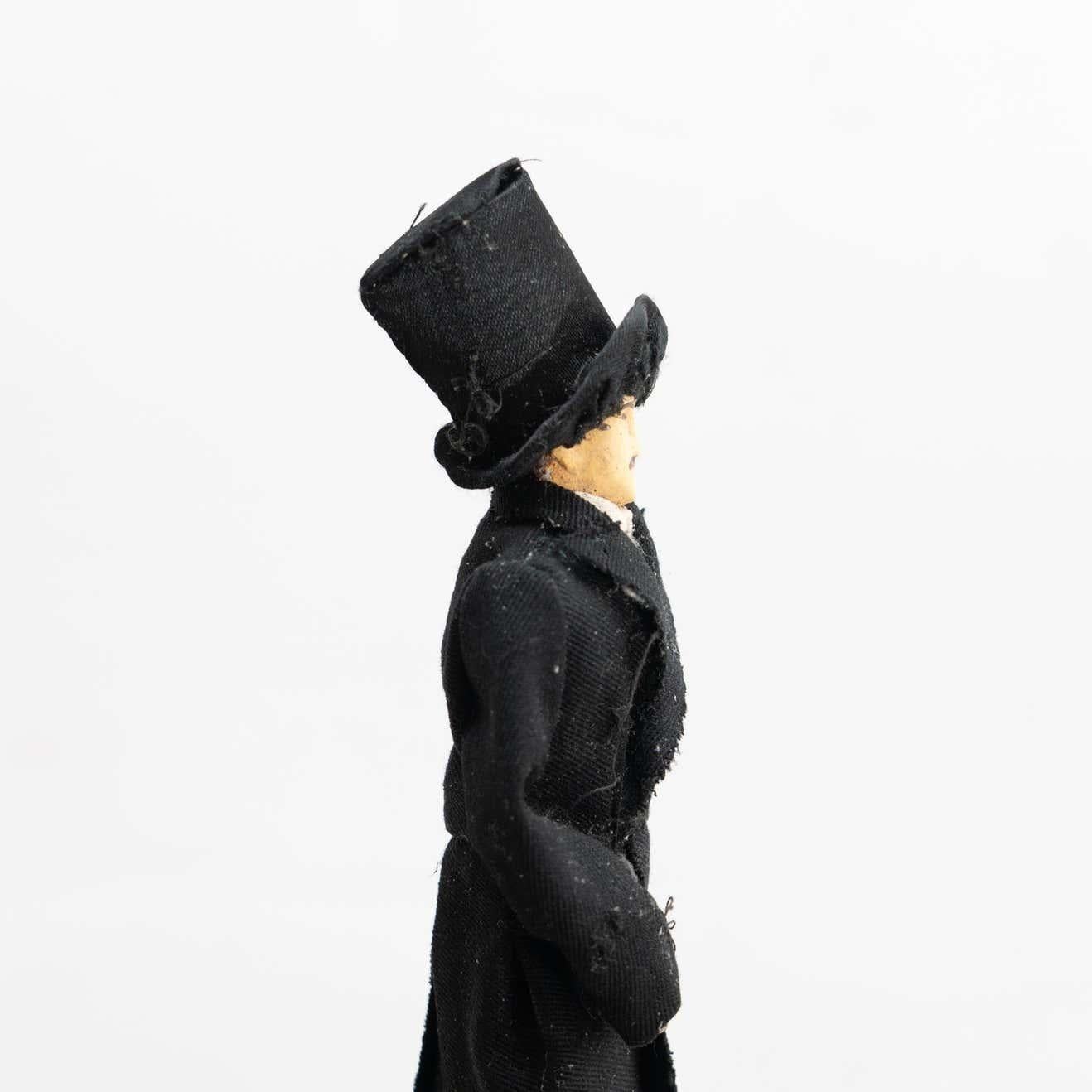 Ensemble de deux poupées de chiffon espagnoles traditionnelles anciennes, vers 1920 en vente 6