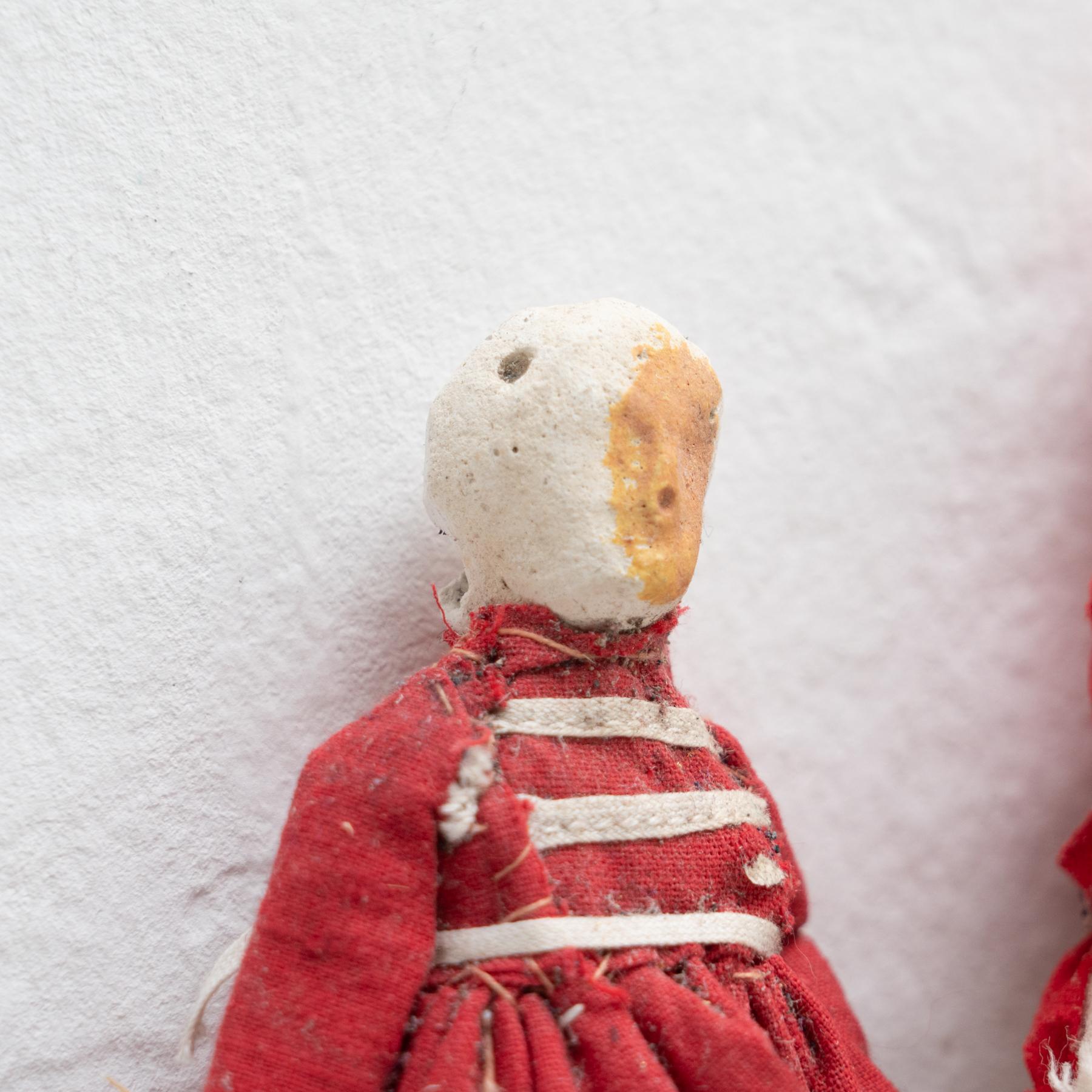 Espagnol Ensemble de deux poupées espagnoles traditionnelles anciennes Rag Doll, datant d'environ 1920 en vente