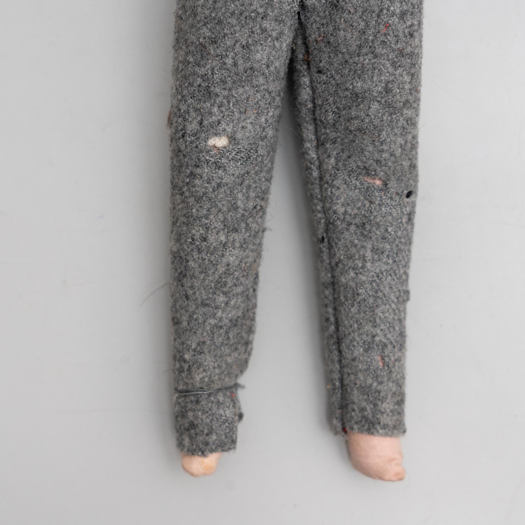 Ensemble de deux poupées de chiffon espagnoles traditionnelles anciennes, vers 1920 en vente 2