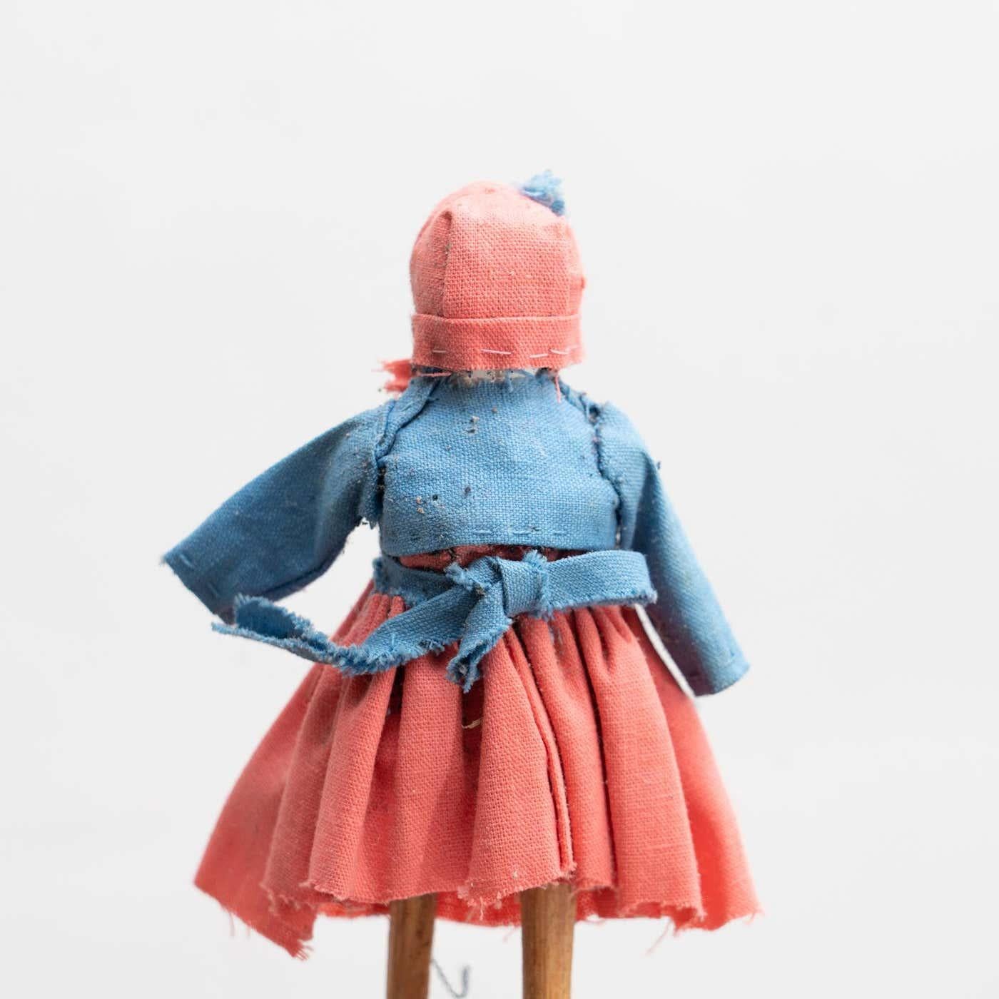 Ensemble de deux poupées de chiffon espagnoles traditionnelles anciennes, vers 1930 en vente 3