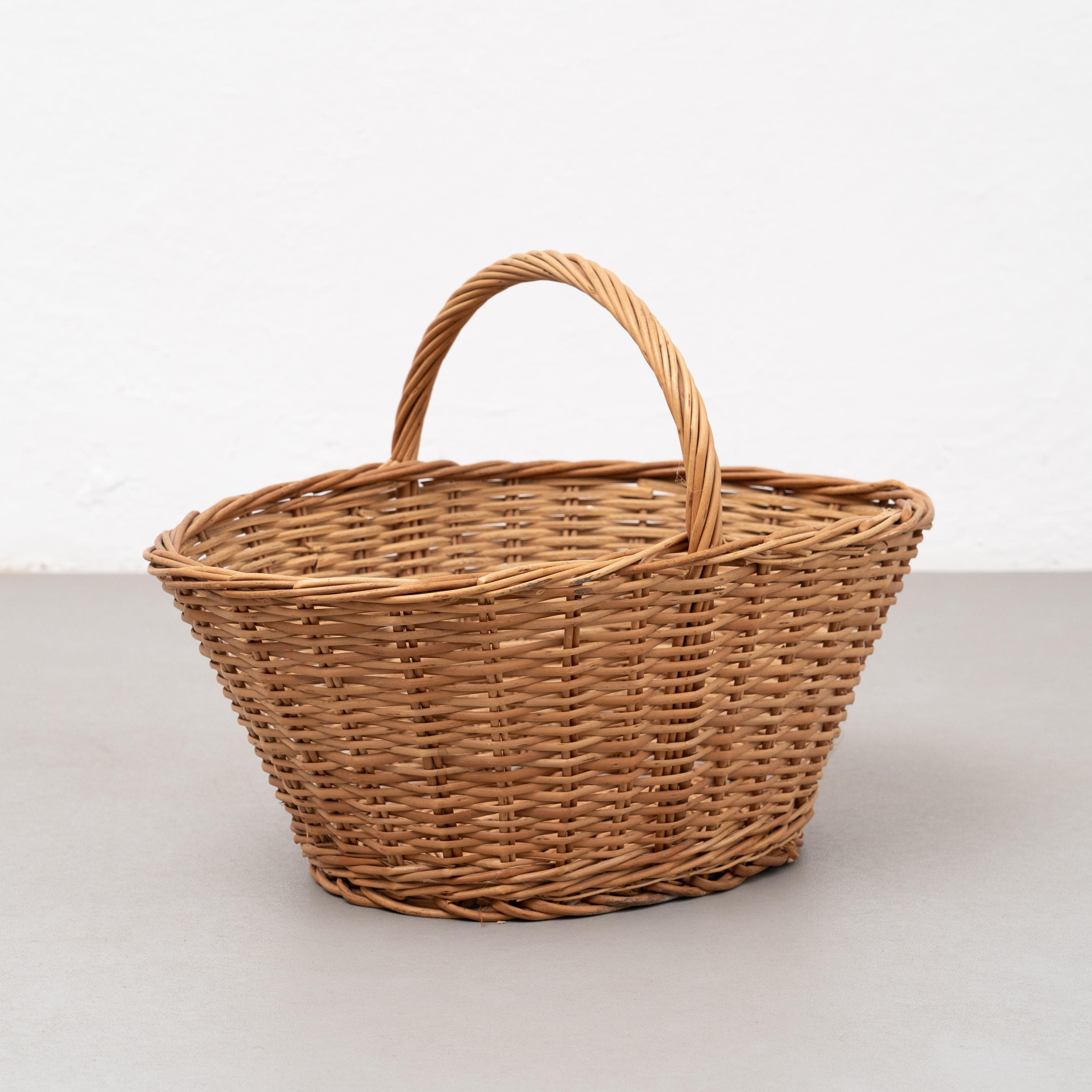 Set of Two Antique Wicker Basket, circa 1970 For Sale 12