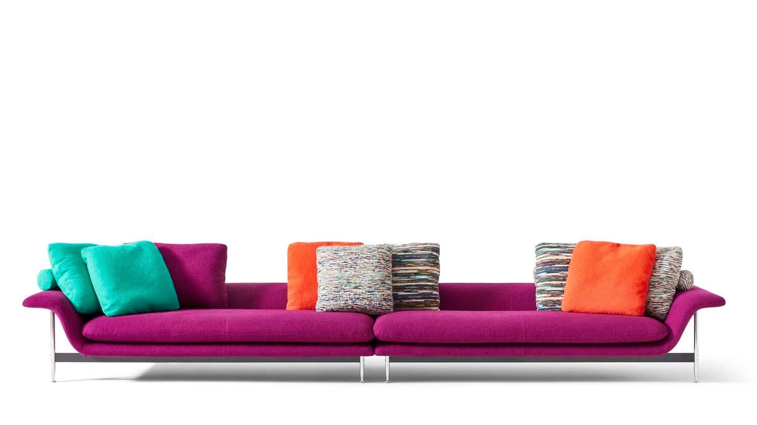 Antonio Citterio Esosoft sofa
Manufactured by Cassina in Itlay

A living room system designed to define the domestic landscape in a fluid, flexible manner. This is Esosoft ? the first project by Antonio Citterio for Cassina ? a modular sofa that