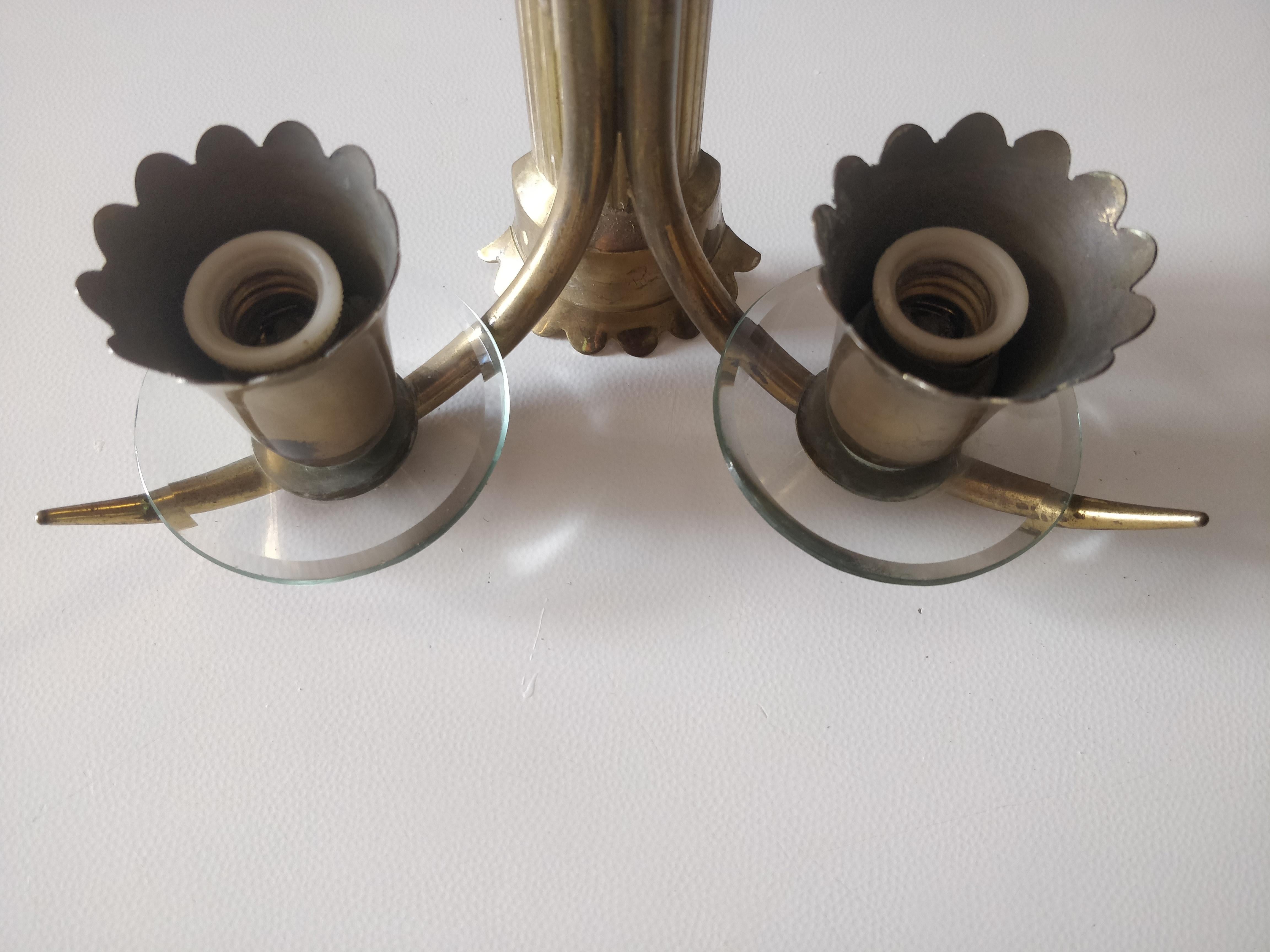 Set of two appliques in brass with curved  ground glass by Pietro Chiesa For Sale 9