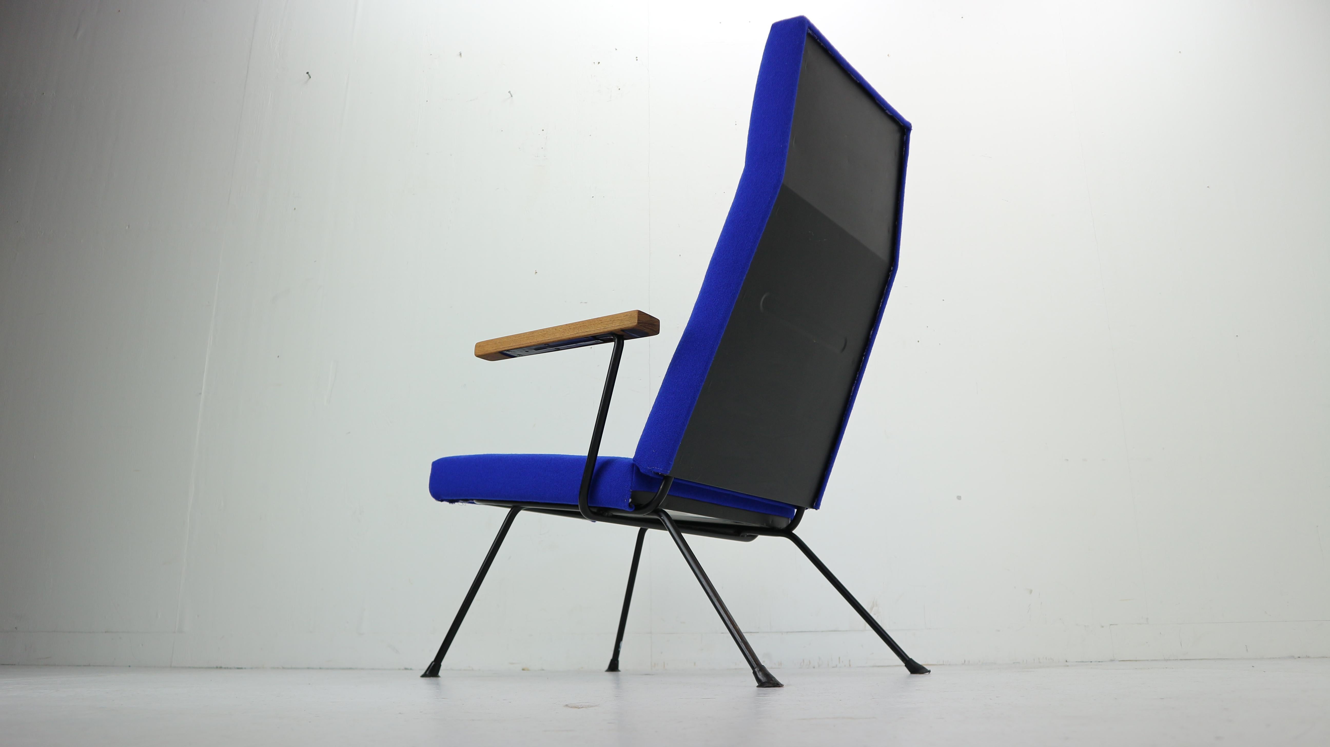 Set of Two A.R. Cordemeyer Lounge Chair Model 1410 by Gispen, 1959 In Good Condition In The Hague, NL