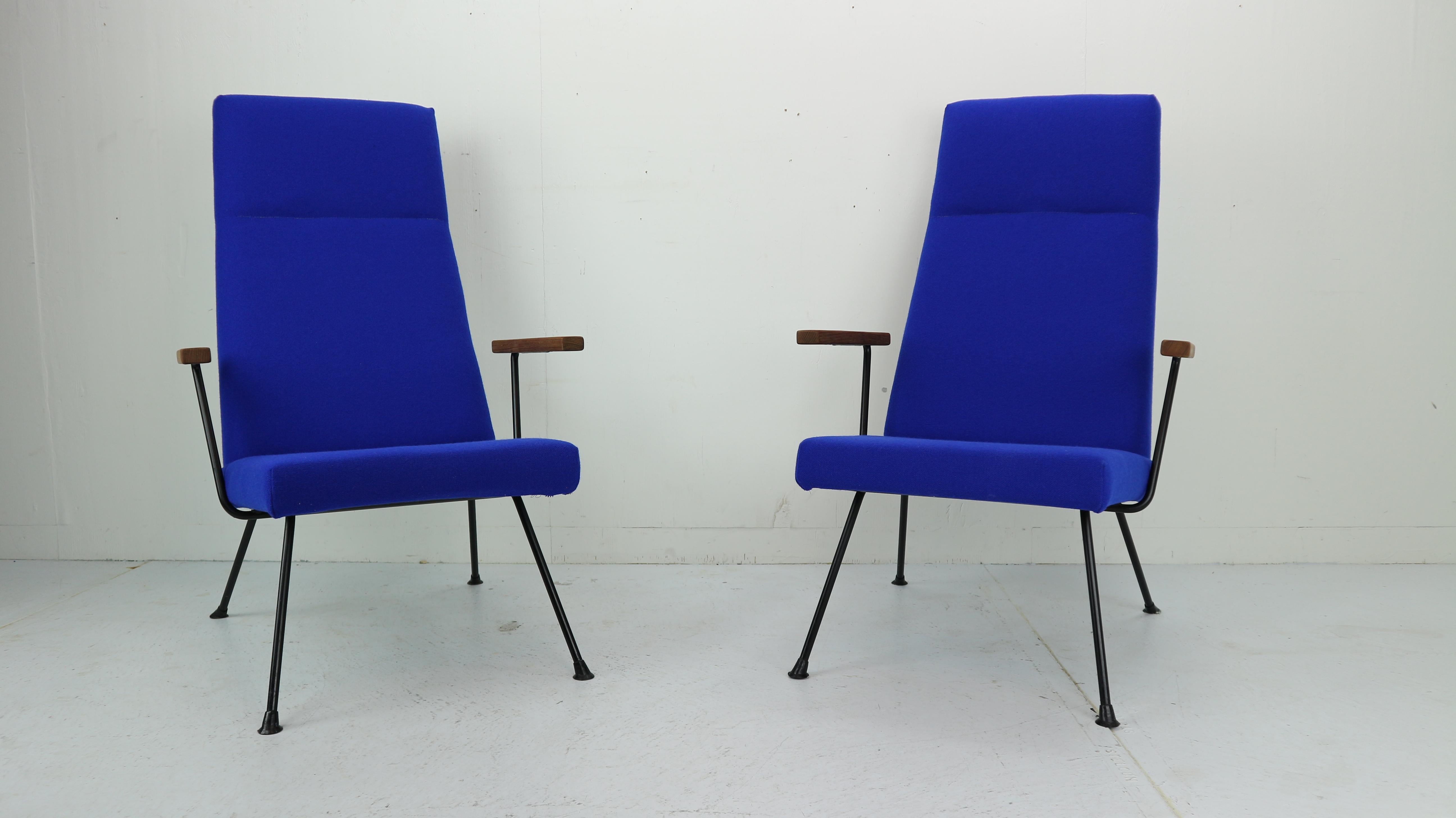 Metal Set of Two A.R. Cordemeyer Lounge Chair Model 1410 by Gispen, 1959