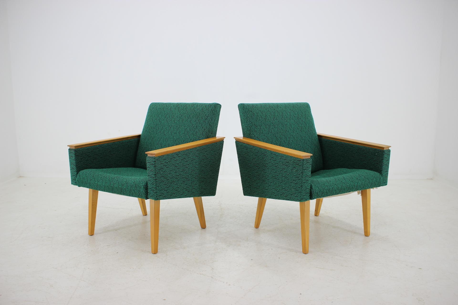 Late 20th Century Set of Two Armchairs, 1970s For Sale