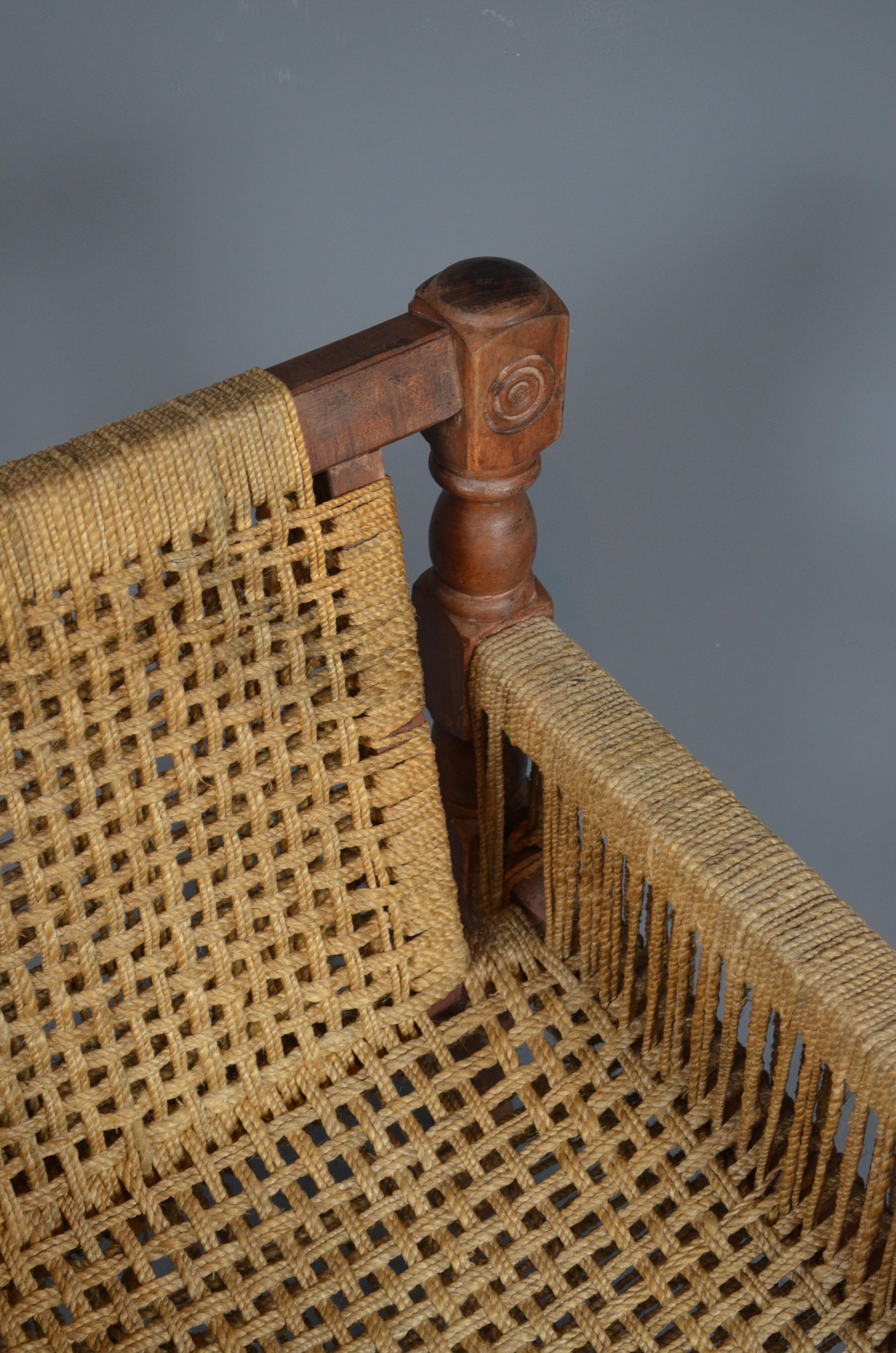 Ensemble de deux fauteuils et d'un fauteuil à deux places, Audoux-Minet en vente 10