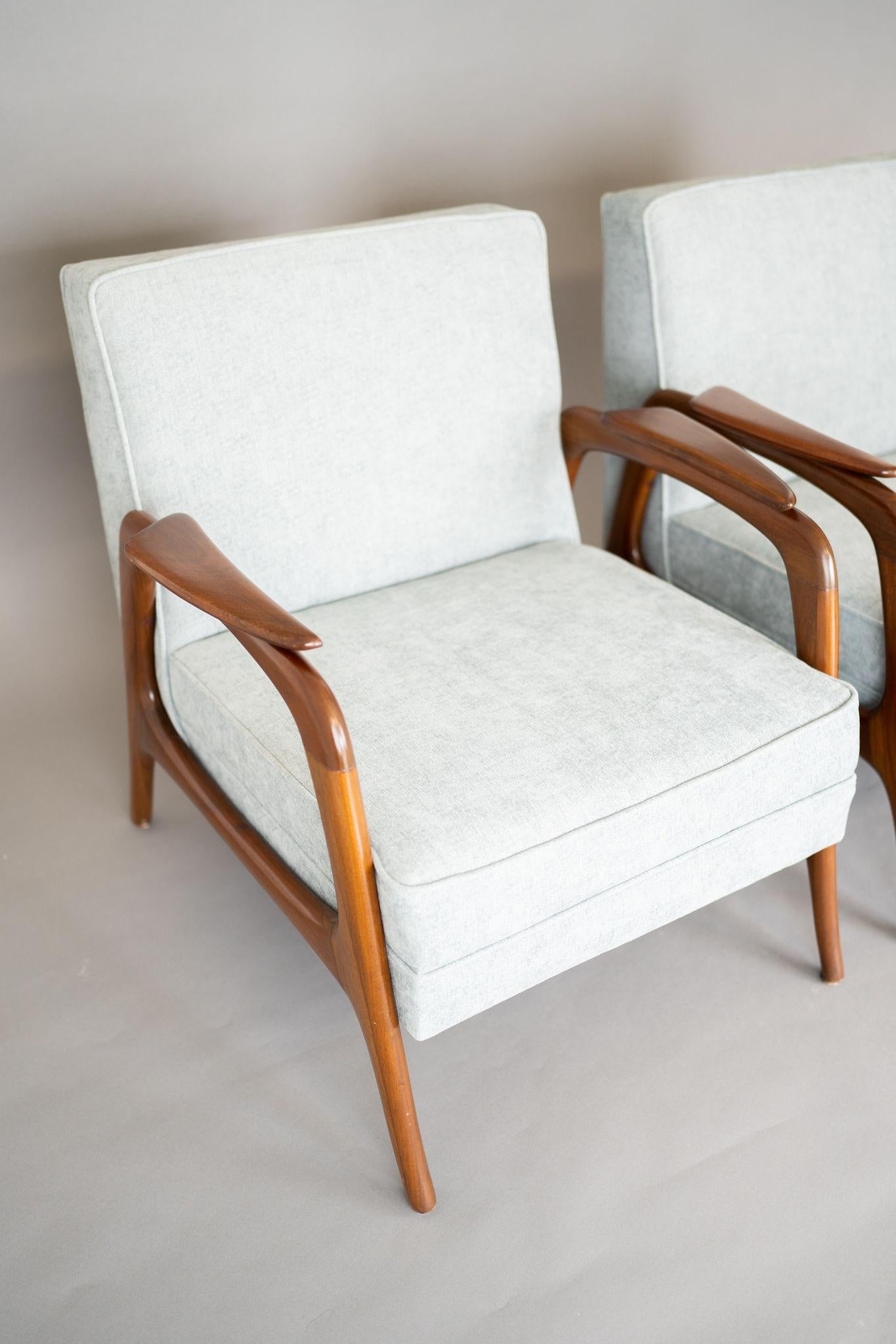 Set of two armchairs, design by the Spanish designer and fervent admirer of Gio Ponti who settled in Mexico, Eugenio Escudero is cataloged one of the greatest icons of Mexican modernism.