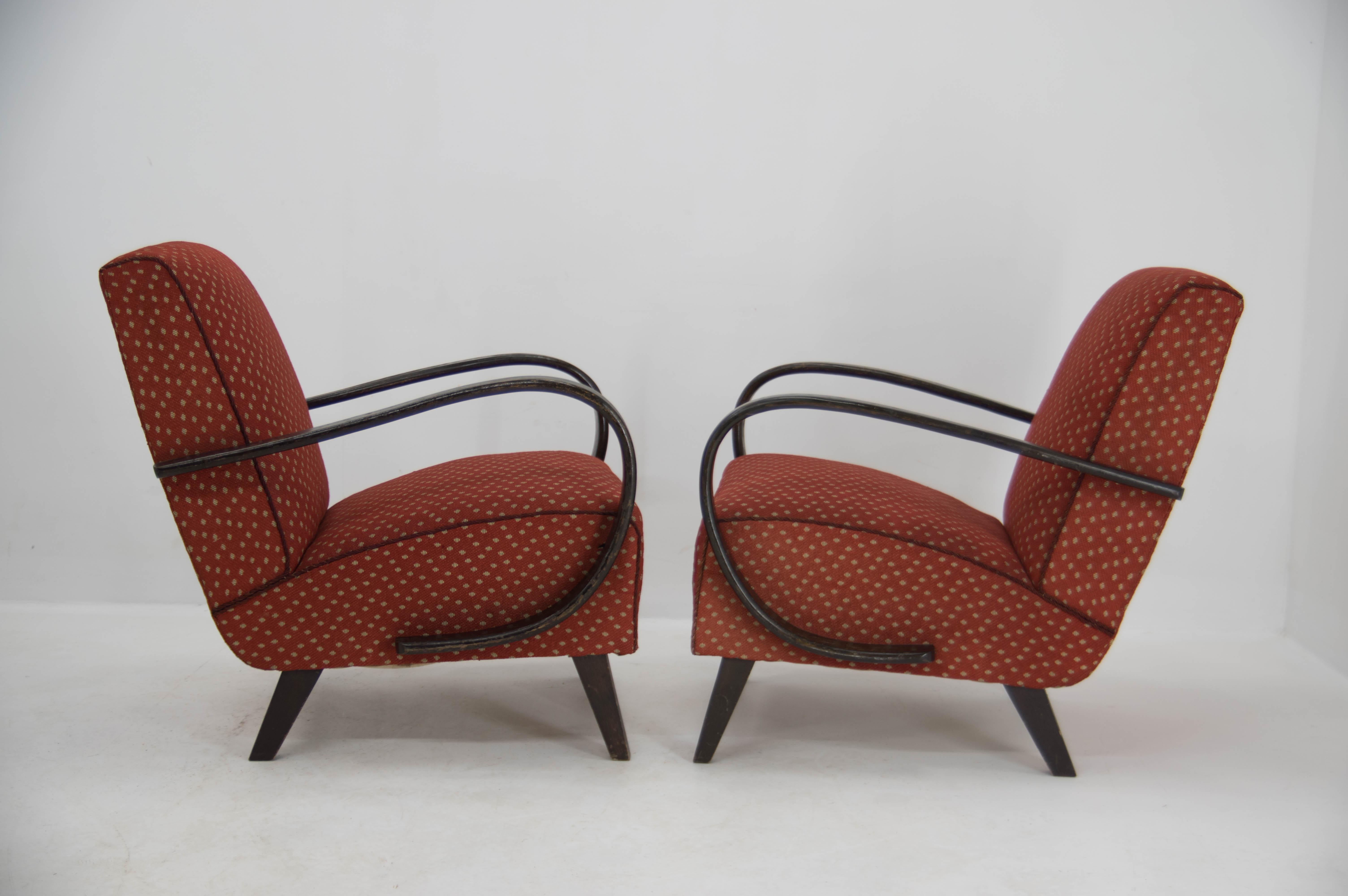 Set of Two Armchairs by Jindrich Halabala, 1940s In Good Condition In Praha, CZ