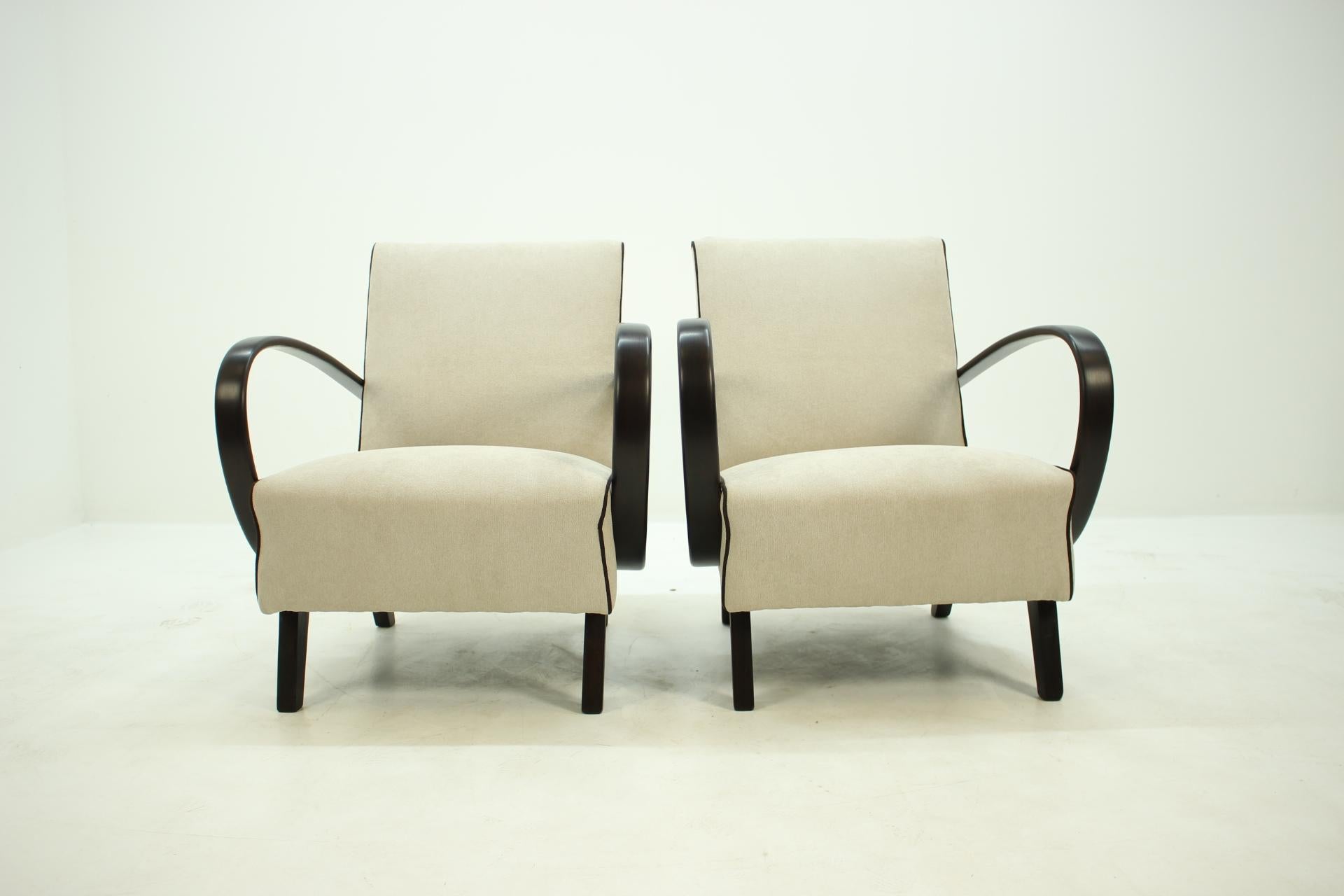 Mid-Century Modern Set of Two Armchairs by Jindřich Halabala, 1950s