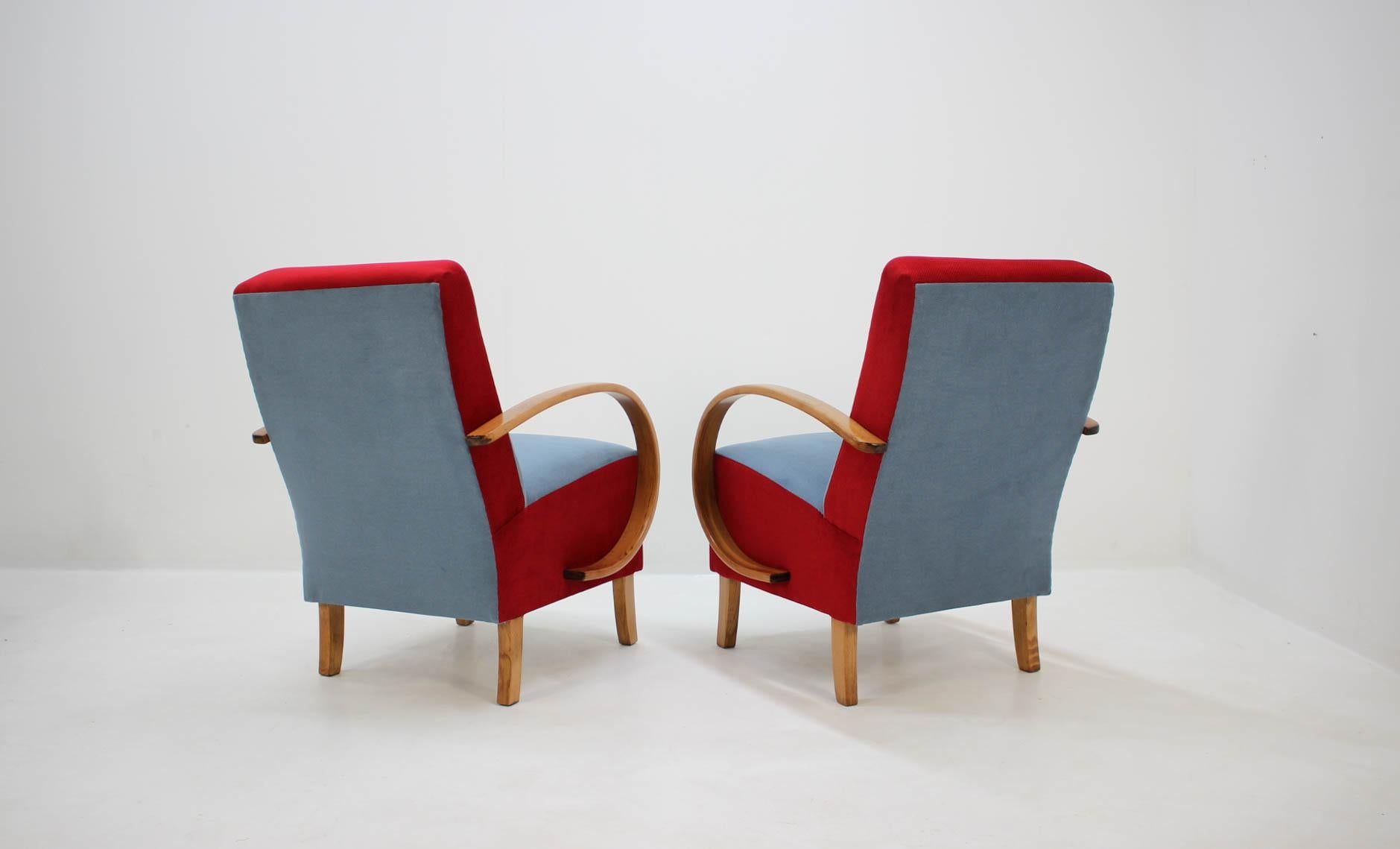 Set of Two Armchairs by Jindřich Halabala, 1950s 2