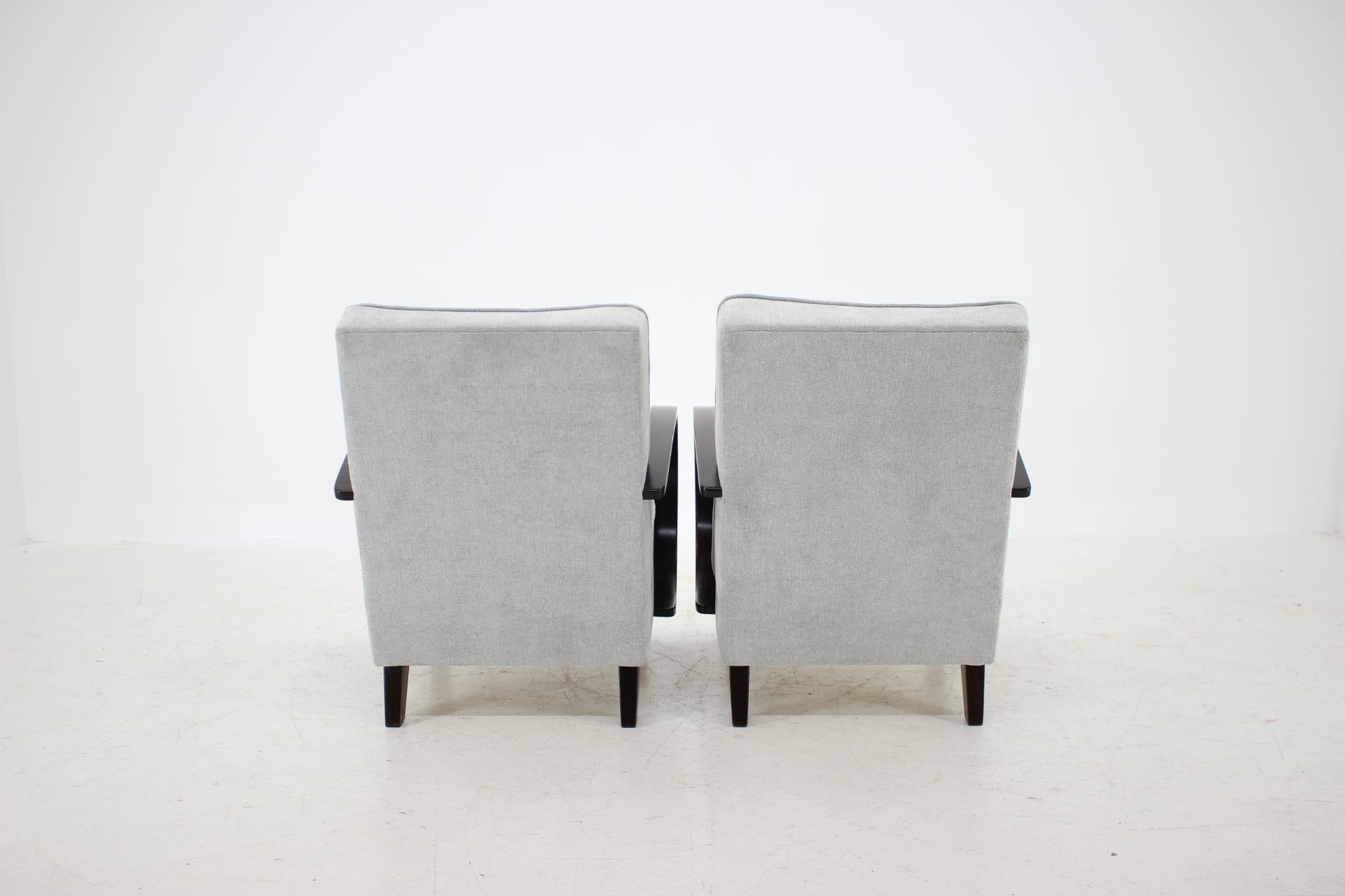 Set of Two Armchairs by Jindrich Halabala, 1960s In Good Condition In Praha, CZ