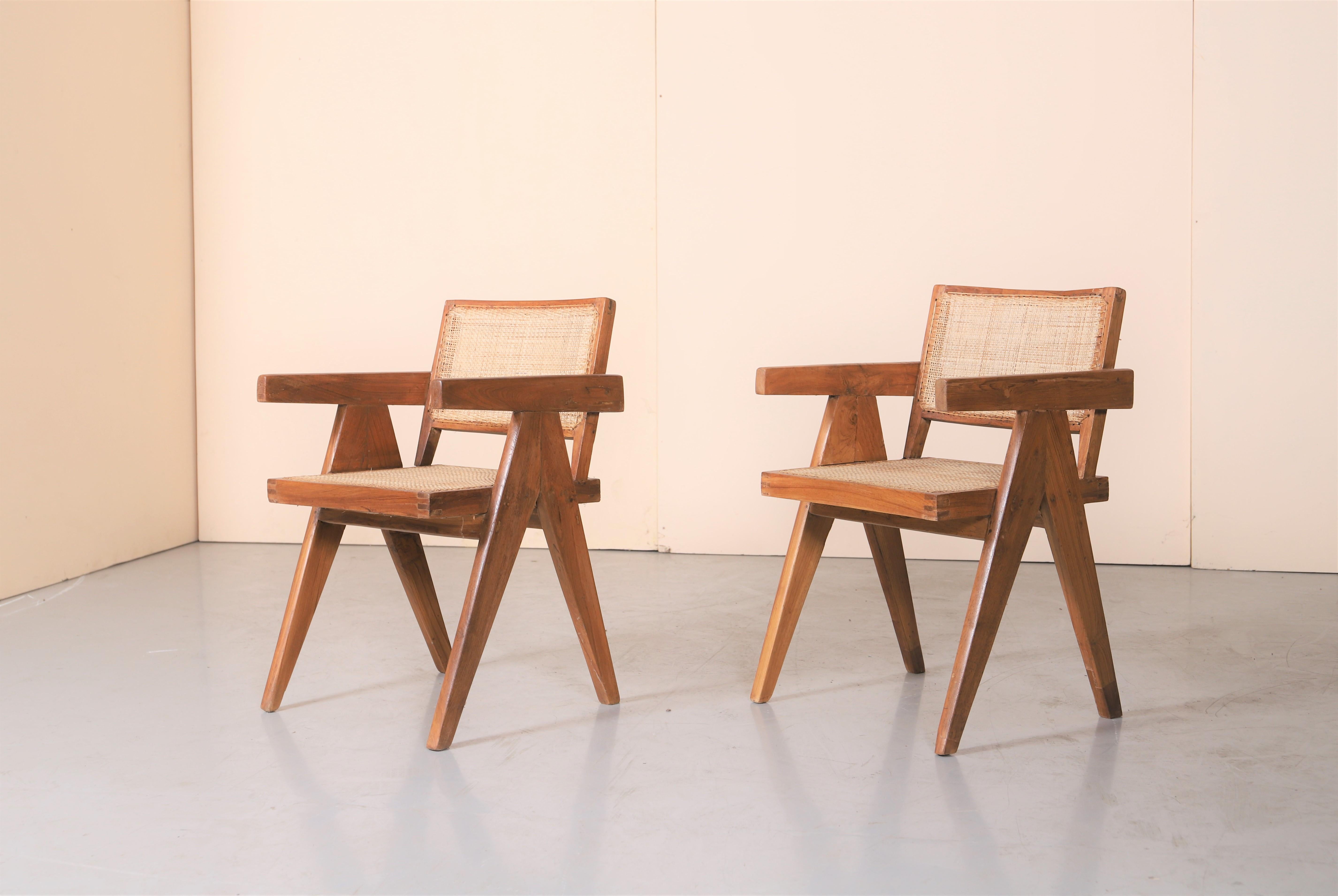 Pierre Jeanneret (1896-1967).

Set of two armchairs called 