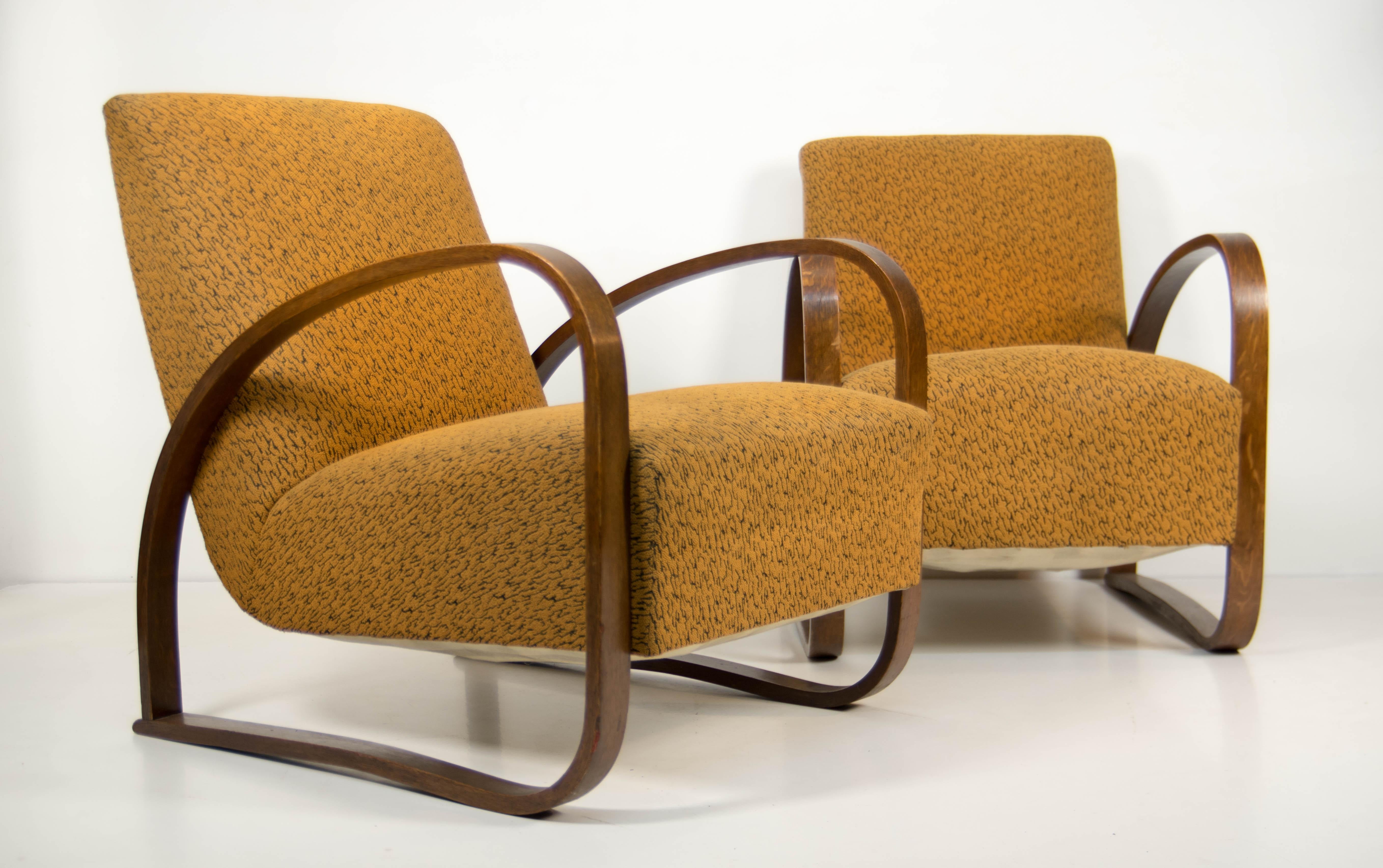 Satz von zwei Sesseln H70 von Jindrich Halabala, 1930er Jahre (Art déco) im Angebot
