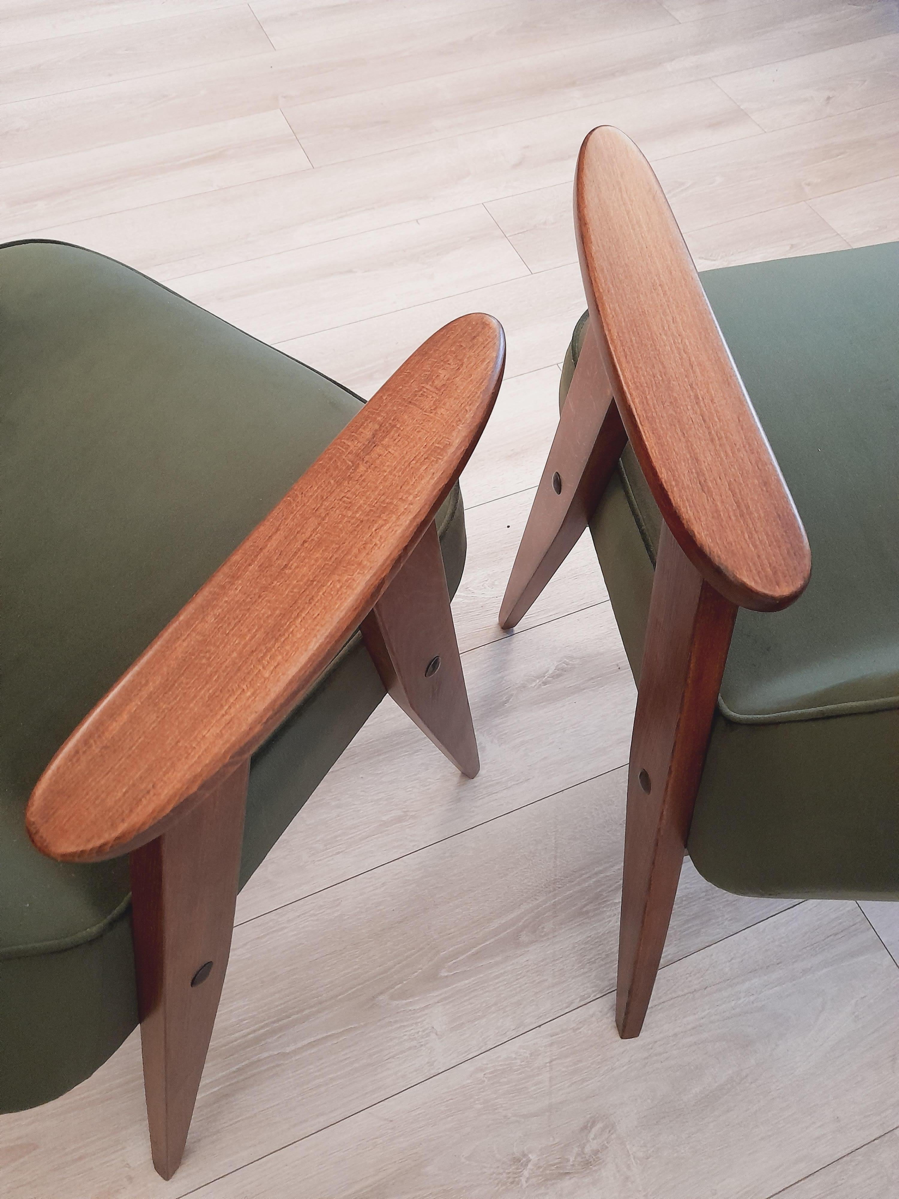 Set of Two Armchairs in Green Velvet, Model 366, by Józef Chierowski, 1960s 3
