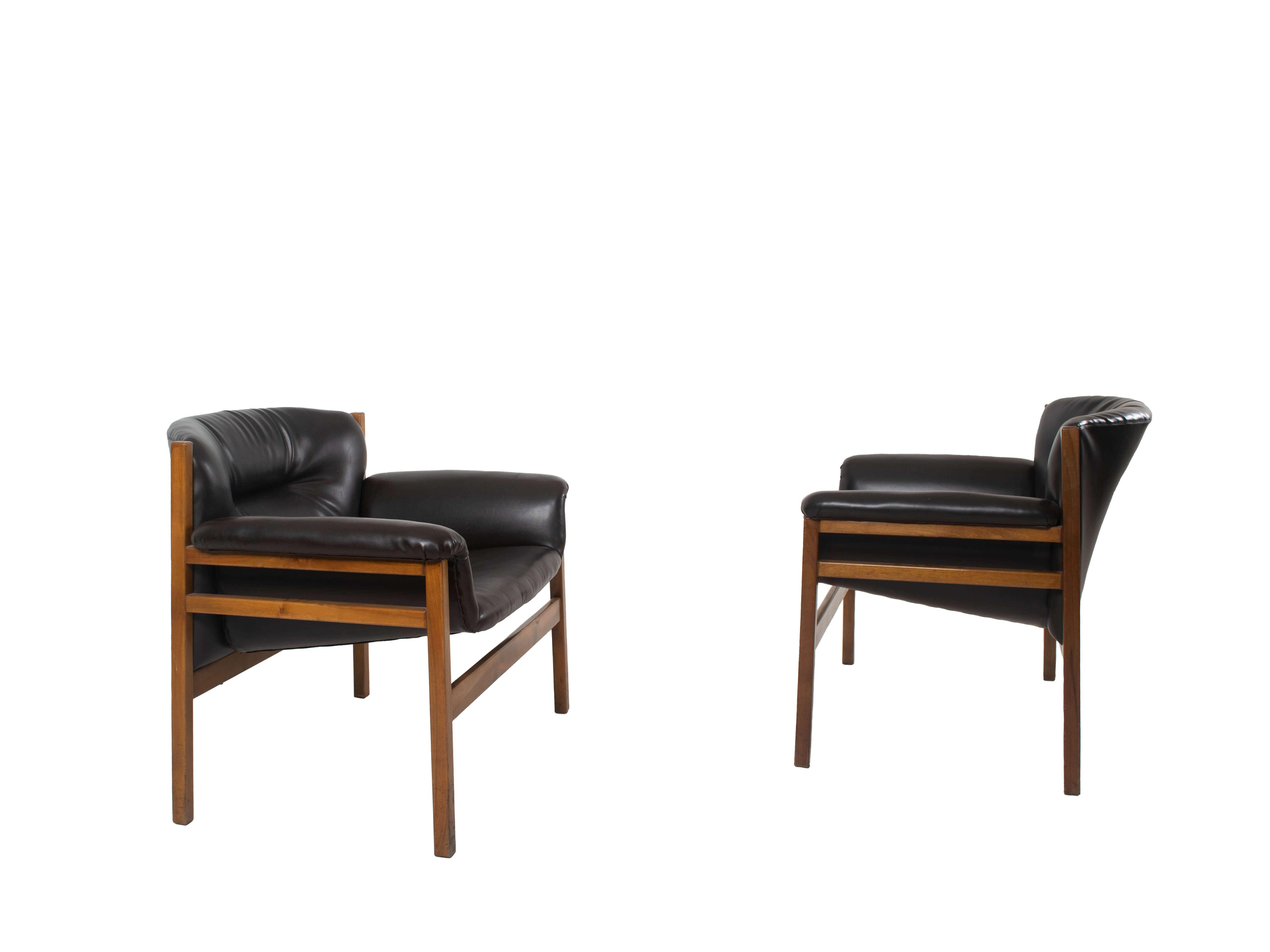 Italian Set of Two Armchairs in the Style of Tito Agnoli, 1960s
