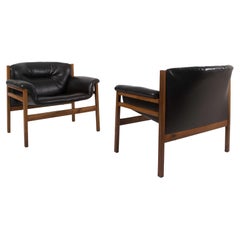 Set of Two Armchairs in the Style of Tito Agnoli, 1960s