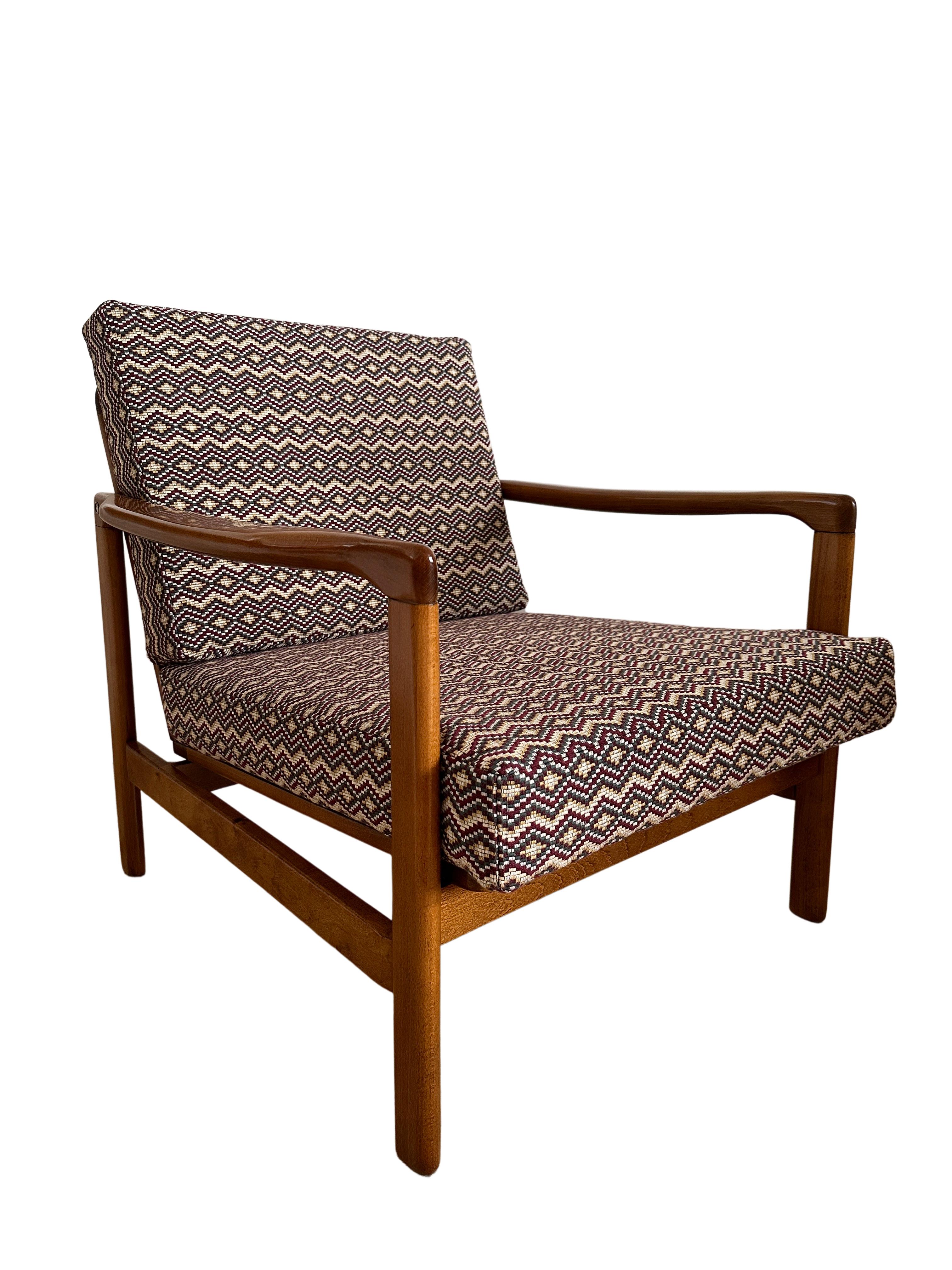 Set of Two Armchairs, Light Wood, Gaston Y Daniela Upholstery, Europe, 1960s In Excellent Condition For Sale In WARSZAWA, 14