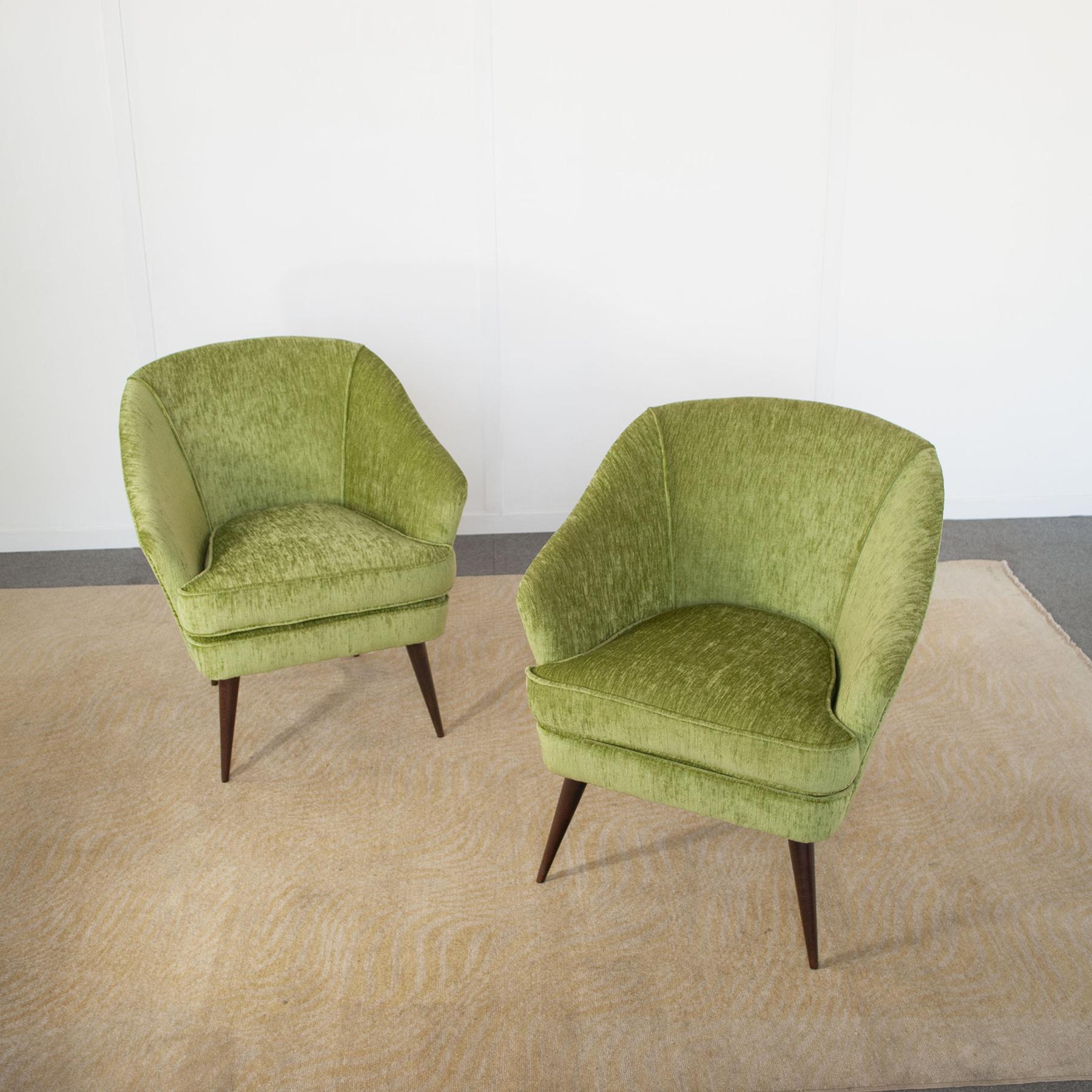Set of two armchairs manufactured by Casa e Giardino designer Gio Ponti 1940 . In Good Condition For Sale In bari, IT