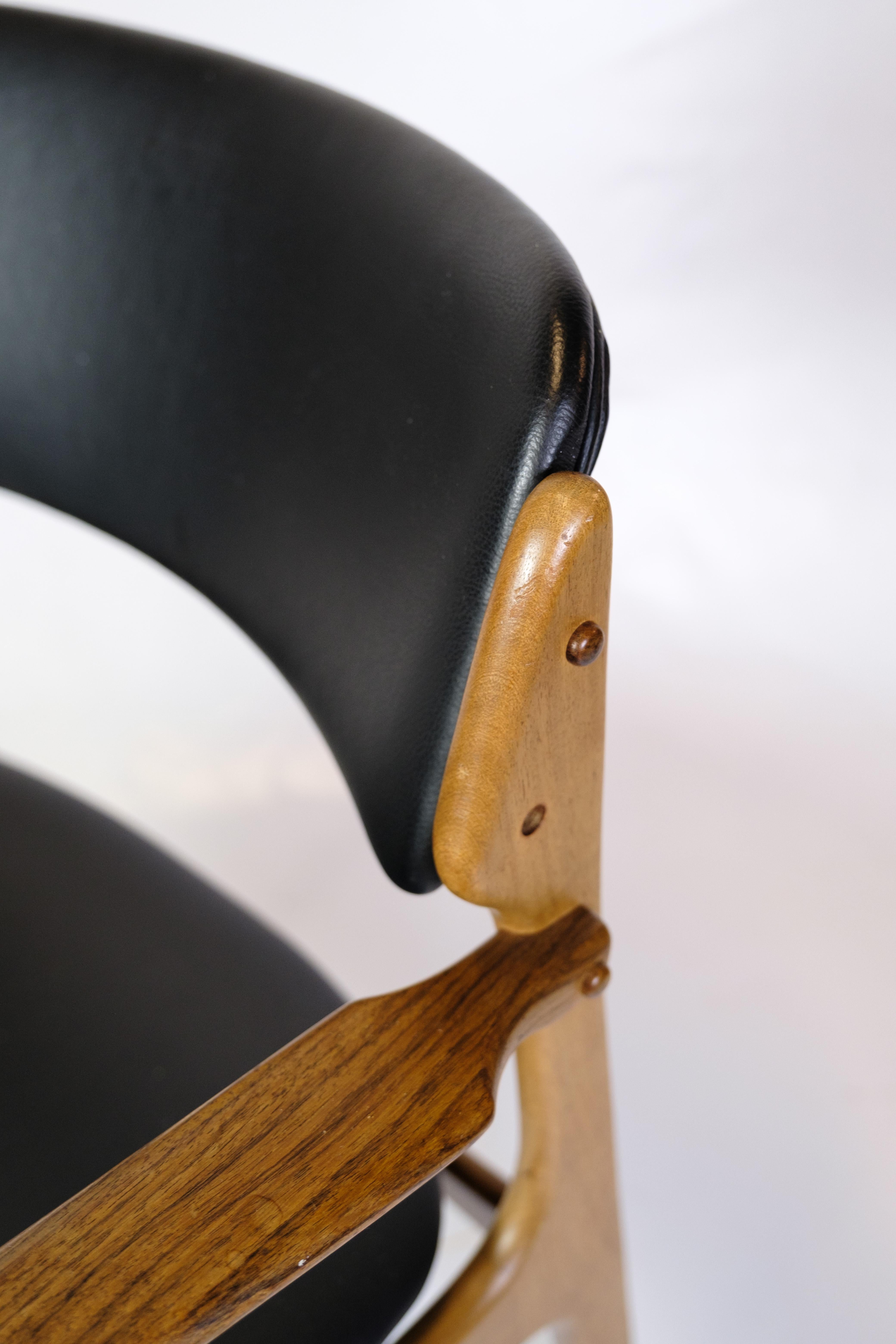 Ensemble de deux fauteuils modèle OD50 en bois de rose par Erik Buch dans les années 1950 Bon état - En vente à Lejre, DK