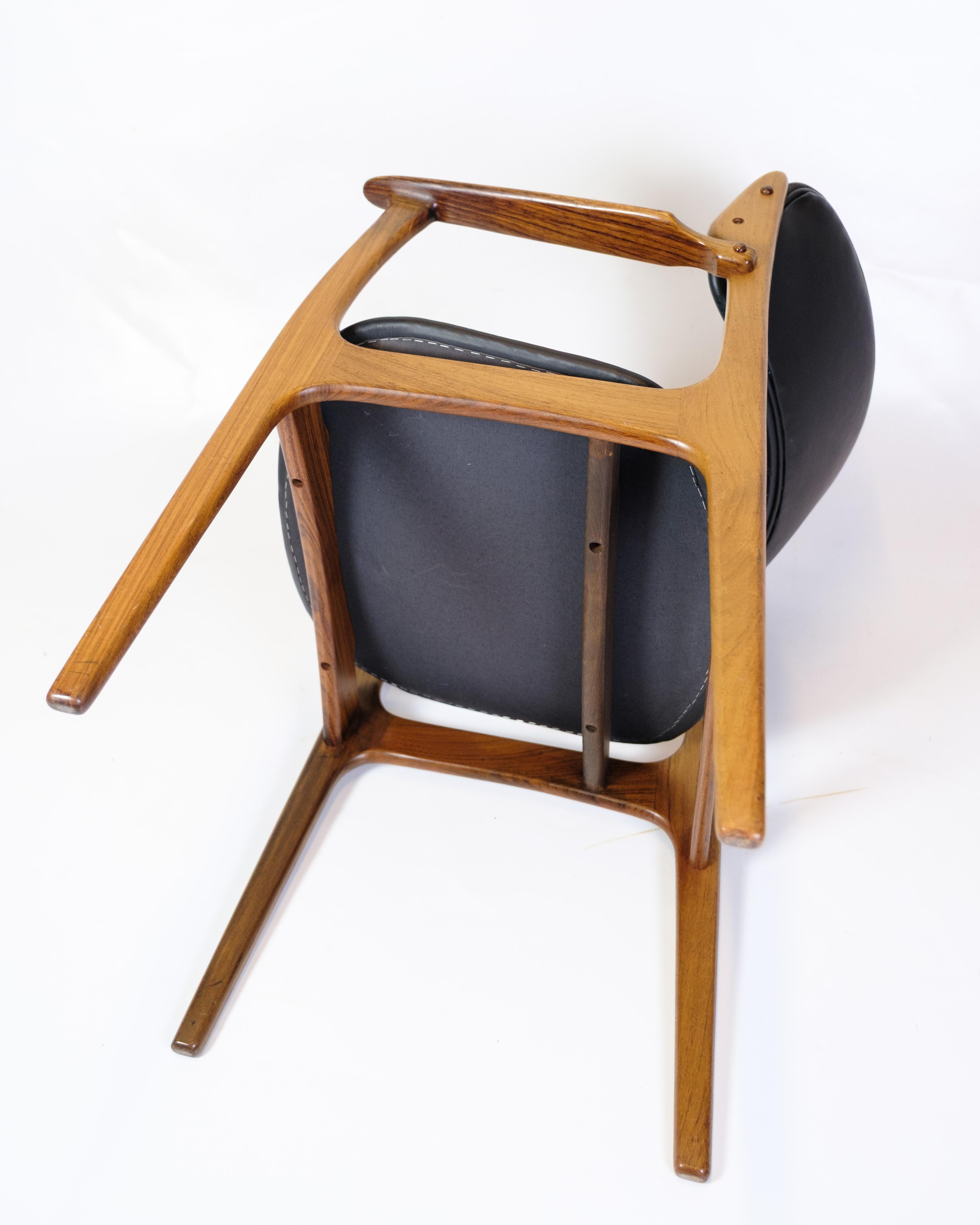 Ensemble de deux fauteuils modèle OD50 en bois de rose par Erik Buch dans les années 1950 en vente 2