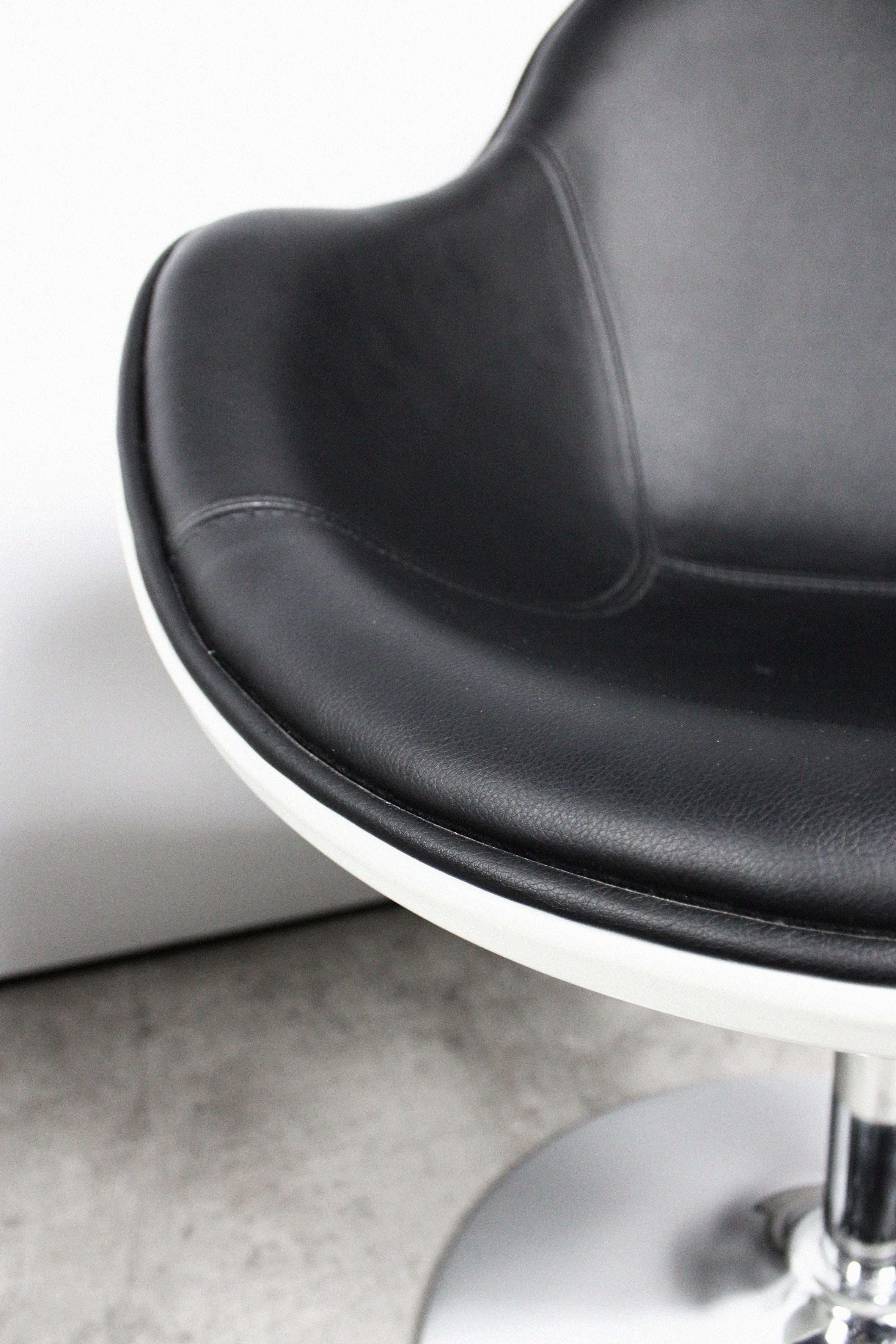 Contemporary Set of Two Armchairs Space Age Tequila White Epoxy Vintage Black Leather For Sale