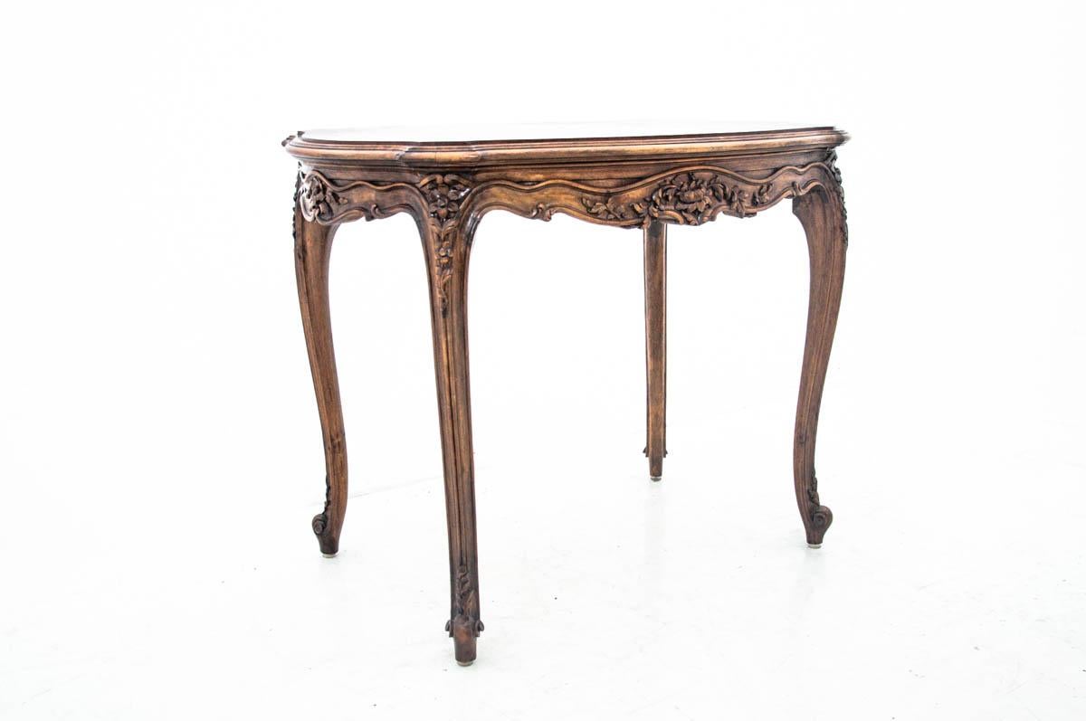Set of Two Armchairs and Table, France, circa 1920 2