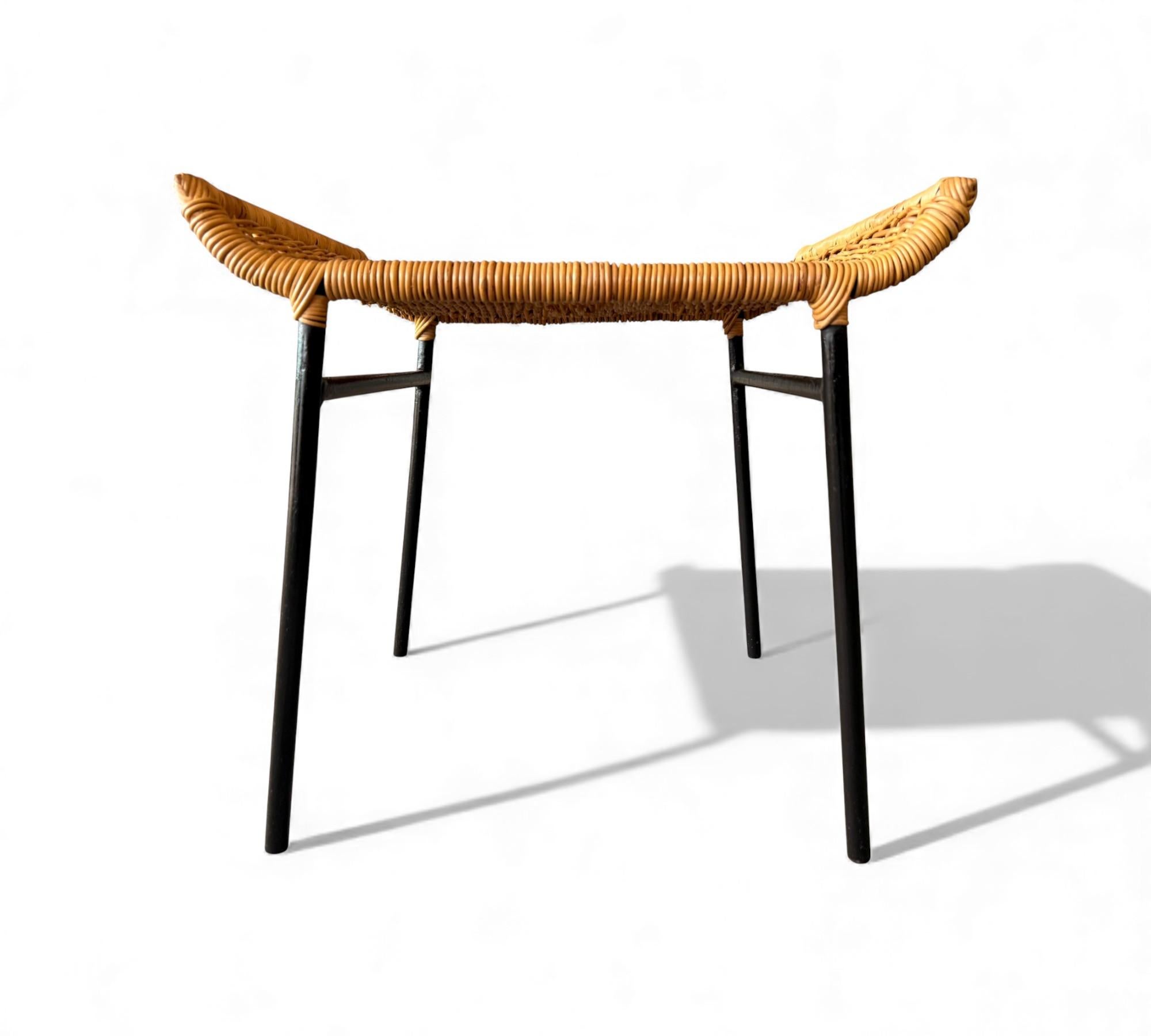 Set of Two Armchairs with Stools in Cane & Iron, Carlo Hauner, 1950s en vente 8