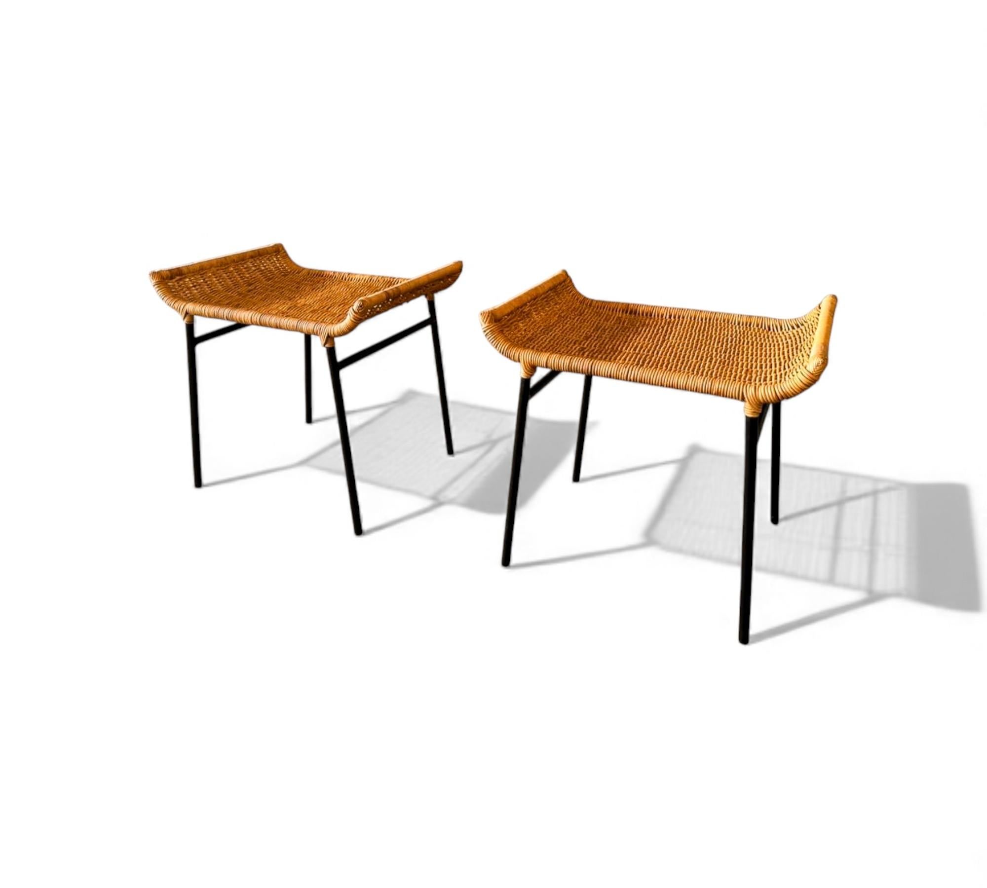 Rotin Set of Two Armchairs with Stools in Cane & Iron, Carlo Hauner, 1950s en vente