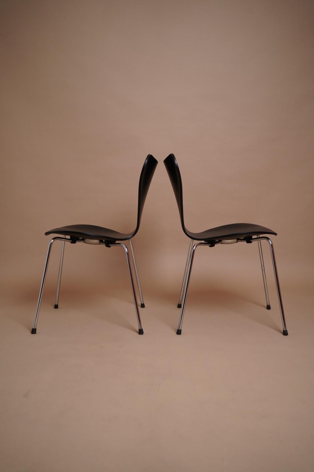 Ensemble de deux chaises Series 7 d'Arne Jacobsen pour Fritz Hansen, années 1960 Bon état - En vente à Čelinac, BA