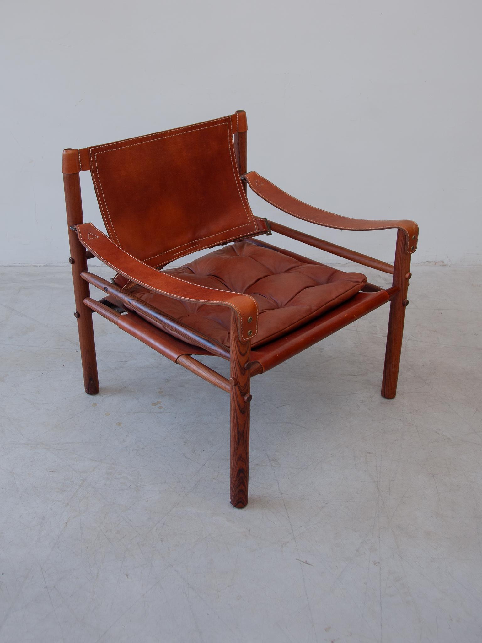 Set of Two Arne Norell Sirocco Leather Lounge Arm Chairs 5