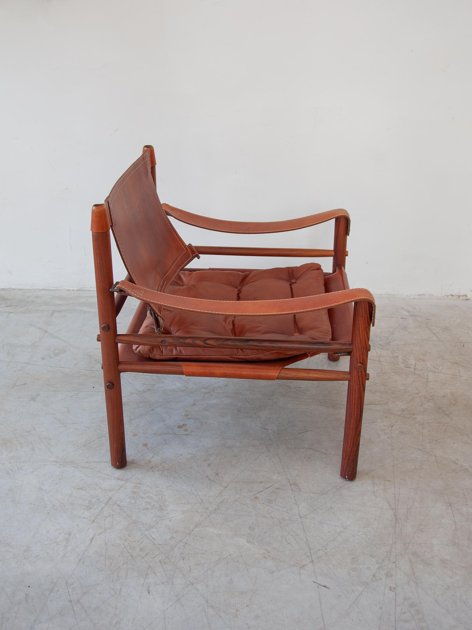 Ensemble de deux fauteuils lounge en cuir Arne Norell Sirocco Bon état - En vente à Antwerp, BE