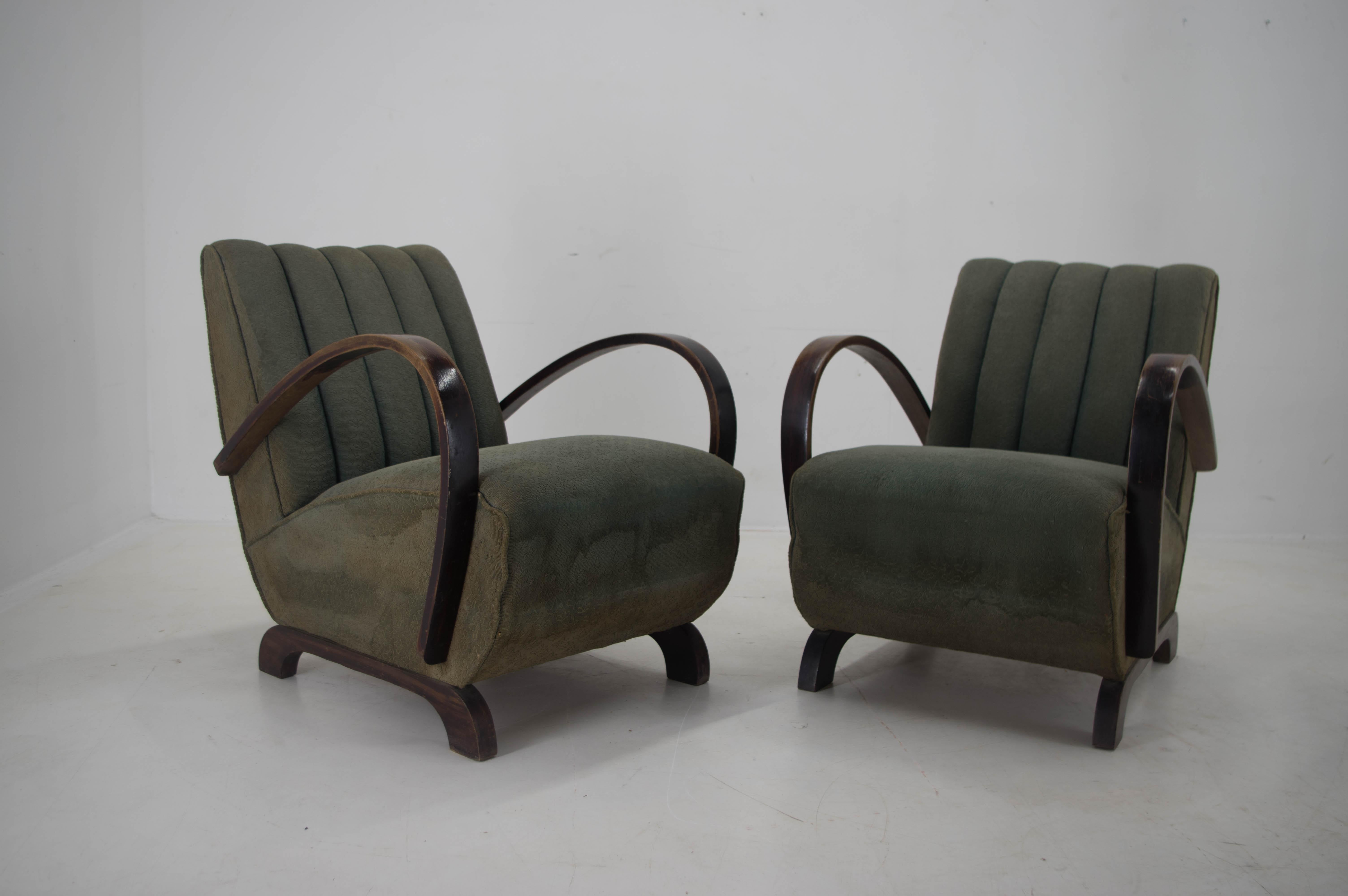 Set of Two Art Deco Armchairs by Jindrich Halabala, 1940s For Sale 5