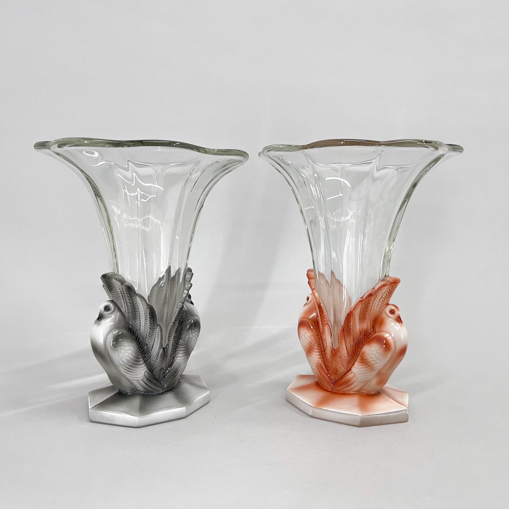 Pair of two art deco vases designed by Josef Feigl and produced by Libochovice Glassworks in the 1930's in former Czechoslovakia. Rarely to be seen in colour.