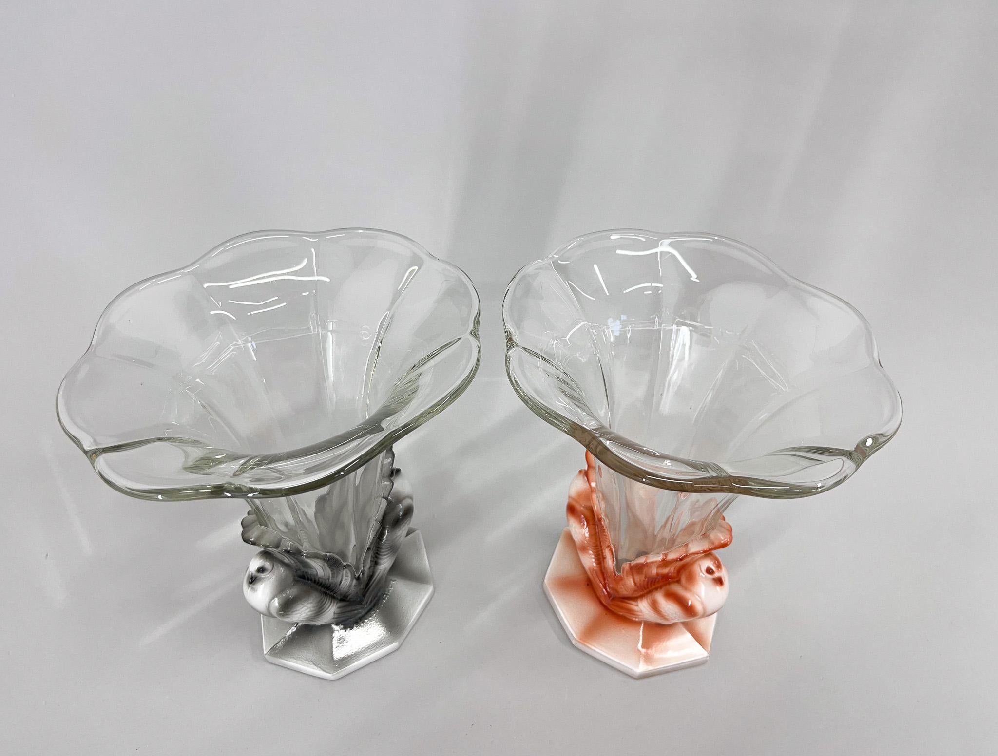 Set of Two Art Deco Dove Birds Glass Vases by Josef Feigl, 1930s For Sale 1