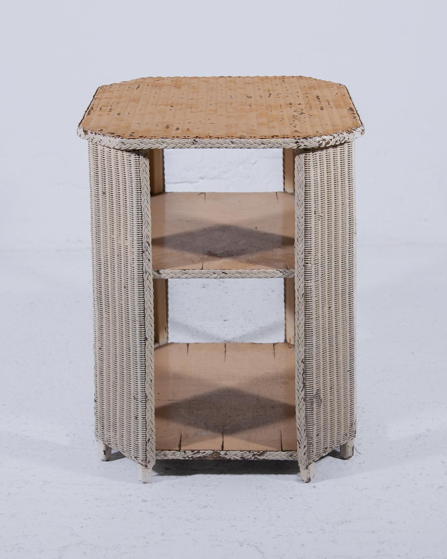 Set of Two Art Deco Lloyd Loom Tables in Wicker and Wood For Sale 8