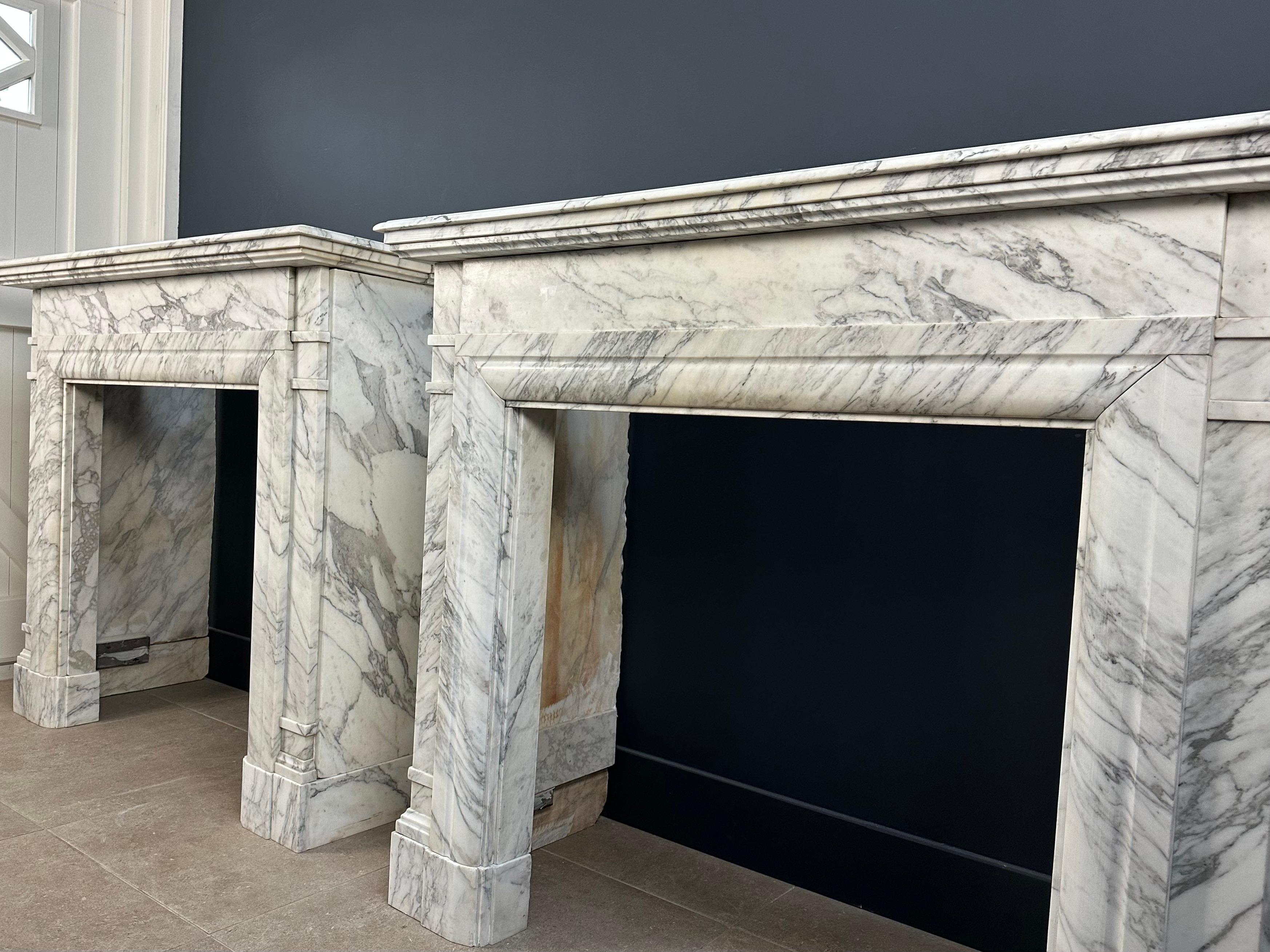 Set Of Two Art-Deco Marble Fireplace Surrounds In Good Condition In Oostvoorne, NL
