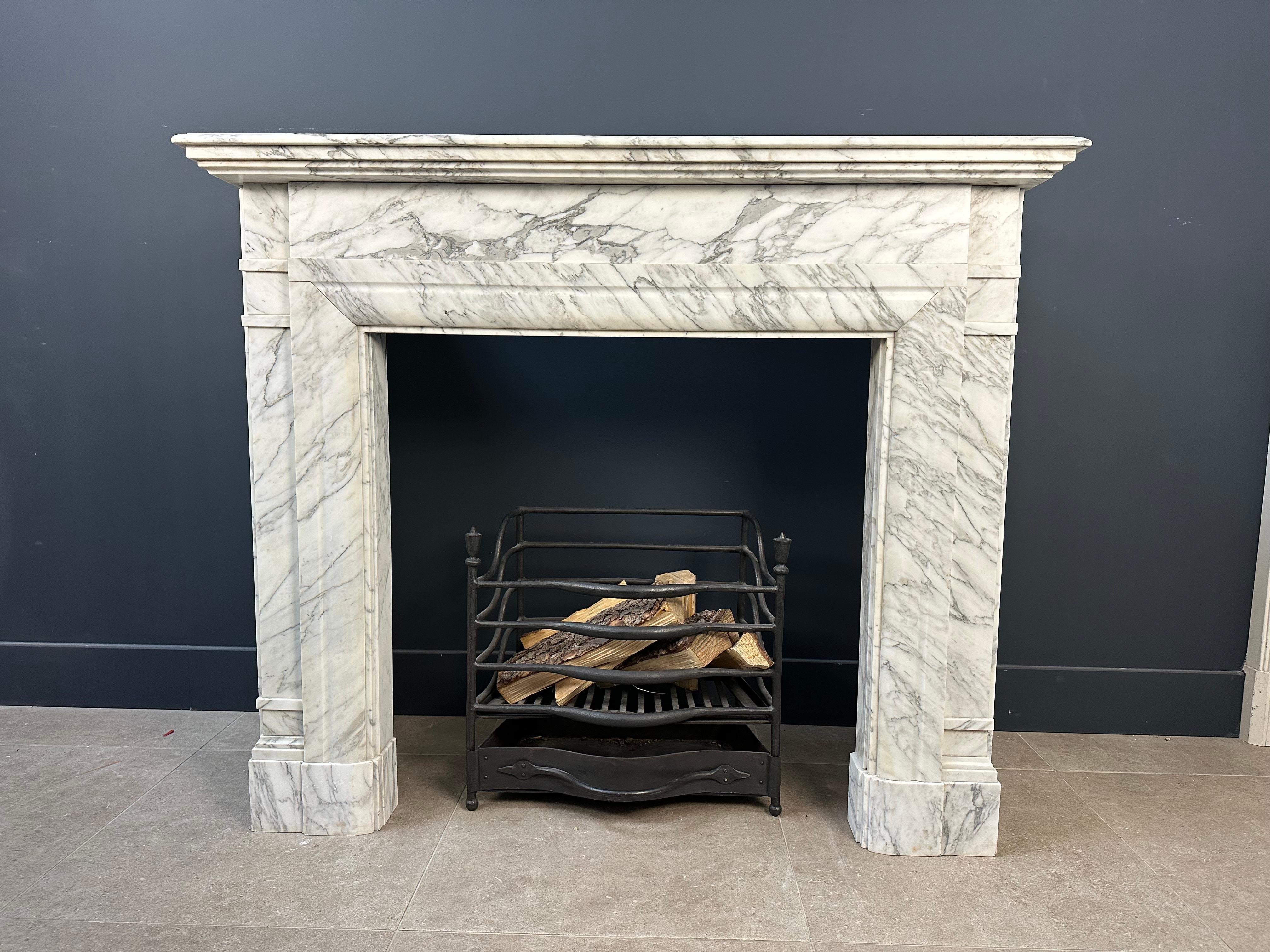 19th Century Set Of Two Art-Deco Marble Fireplace Surrounds 