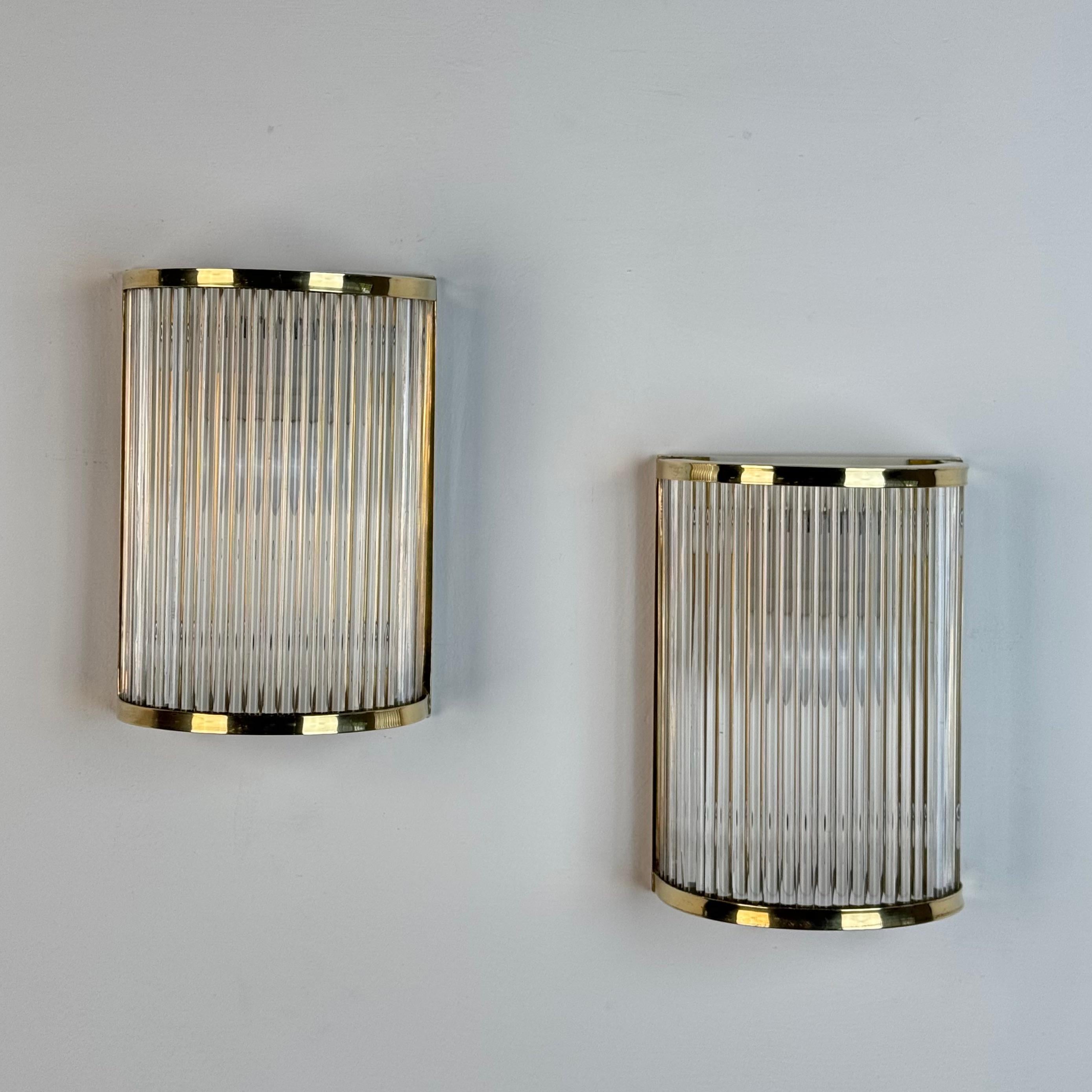 Set di due lampade da parete in vetro di Murano e ottone in stile Art Déco di De Majo, anni '70 in vendita 3