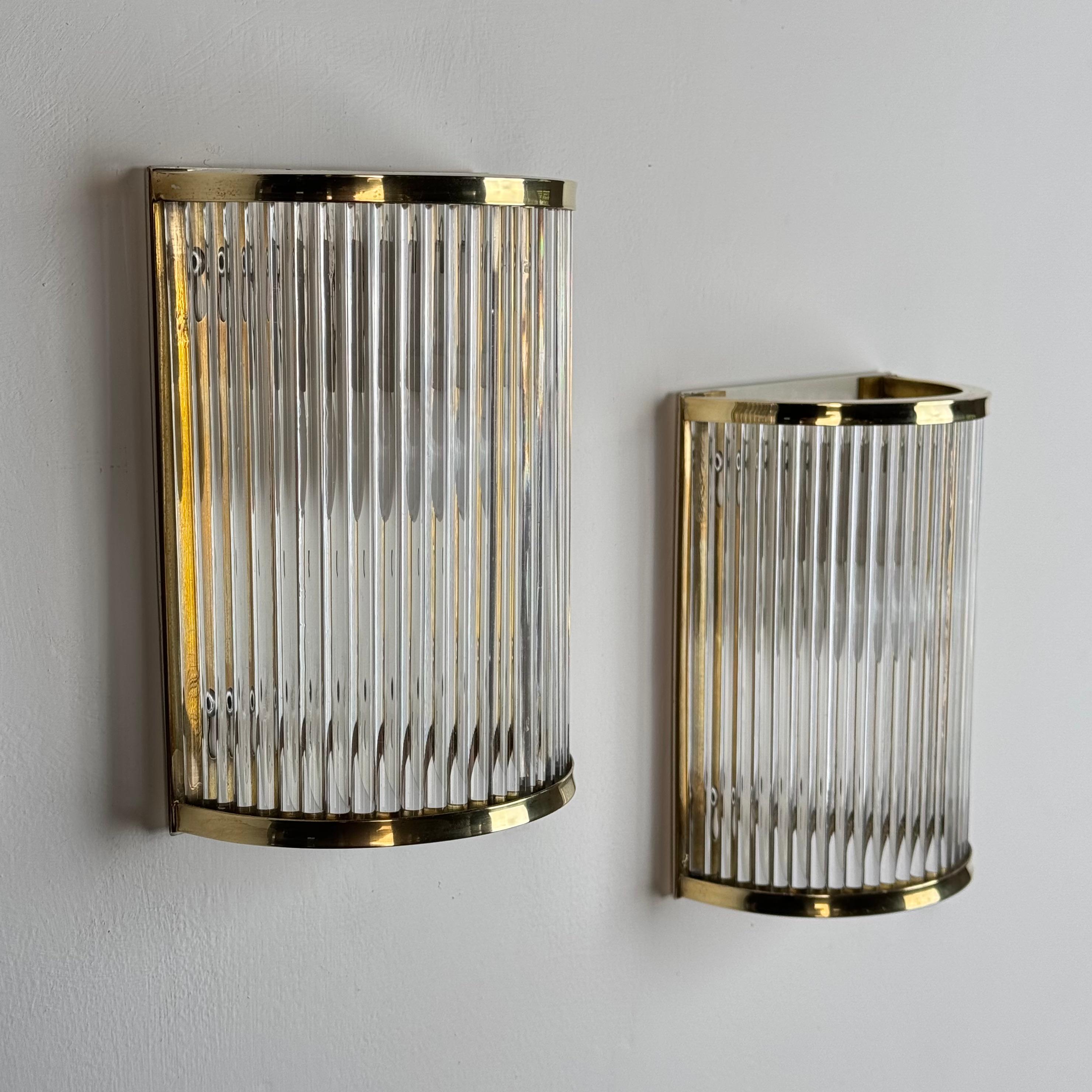 Set di due lampade da parete in vetro di Murano e ottone in stile Art Déco di De Majo, anni '70 in vendita 4