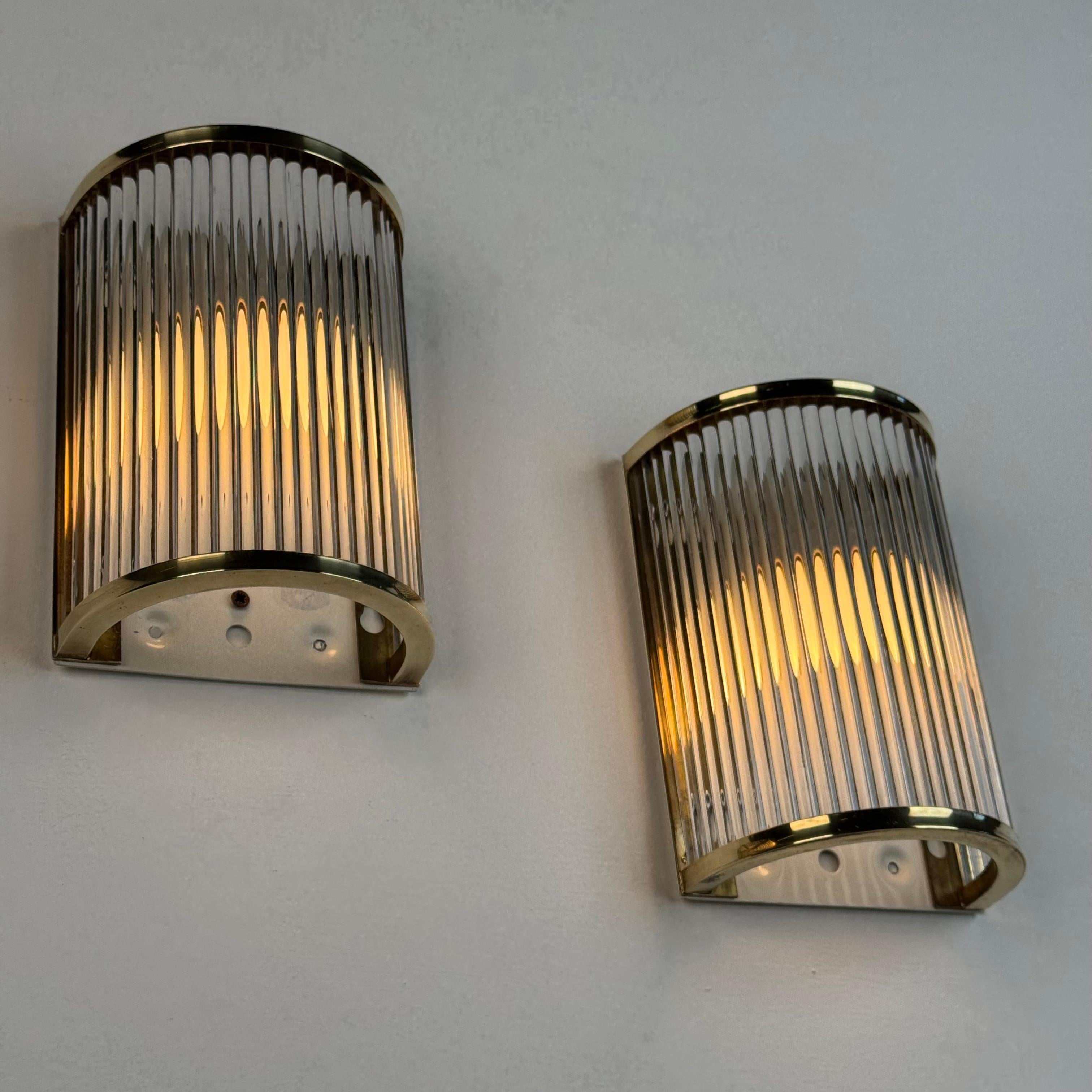 Set di due lampade da parete in vetro di Murano e ottone in stile Art Déco di De Majo, anni '70 in vendita 6