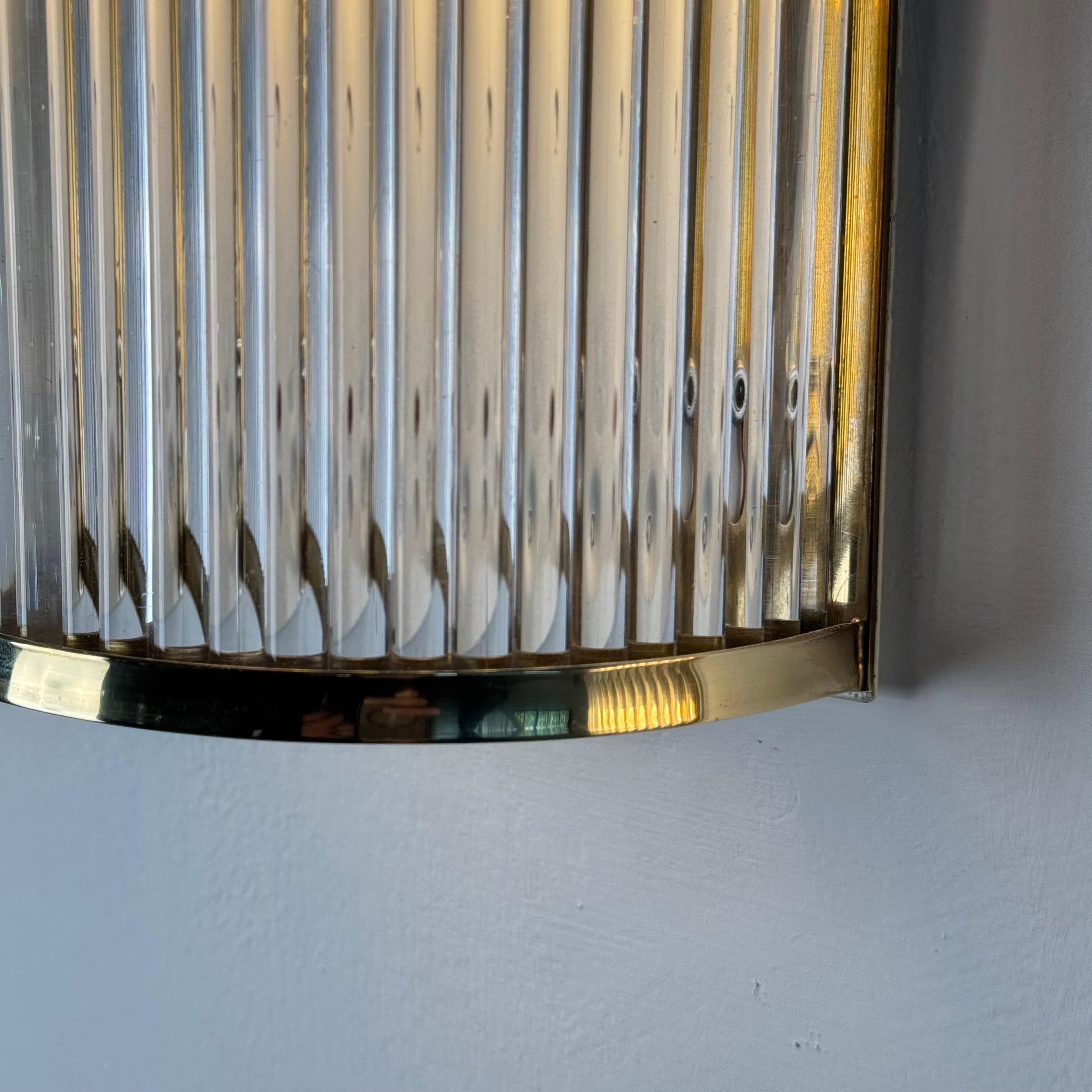 Set di due lampade da parete in vetro di Murano e ottone in stile Art Déco di De Majo, anni '70 in vendita 2
