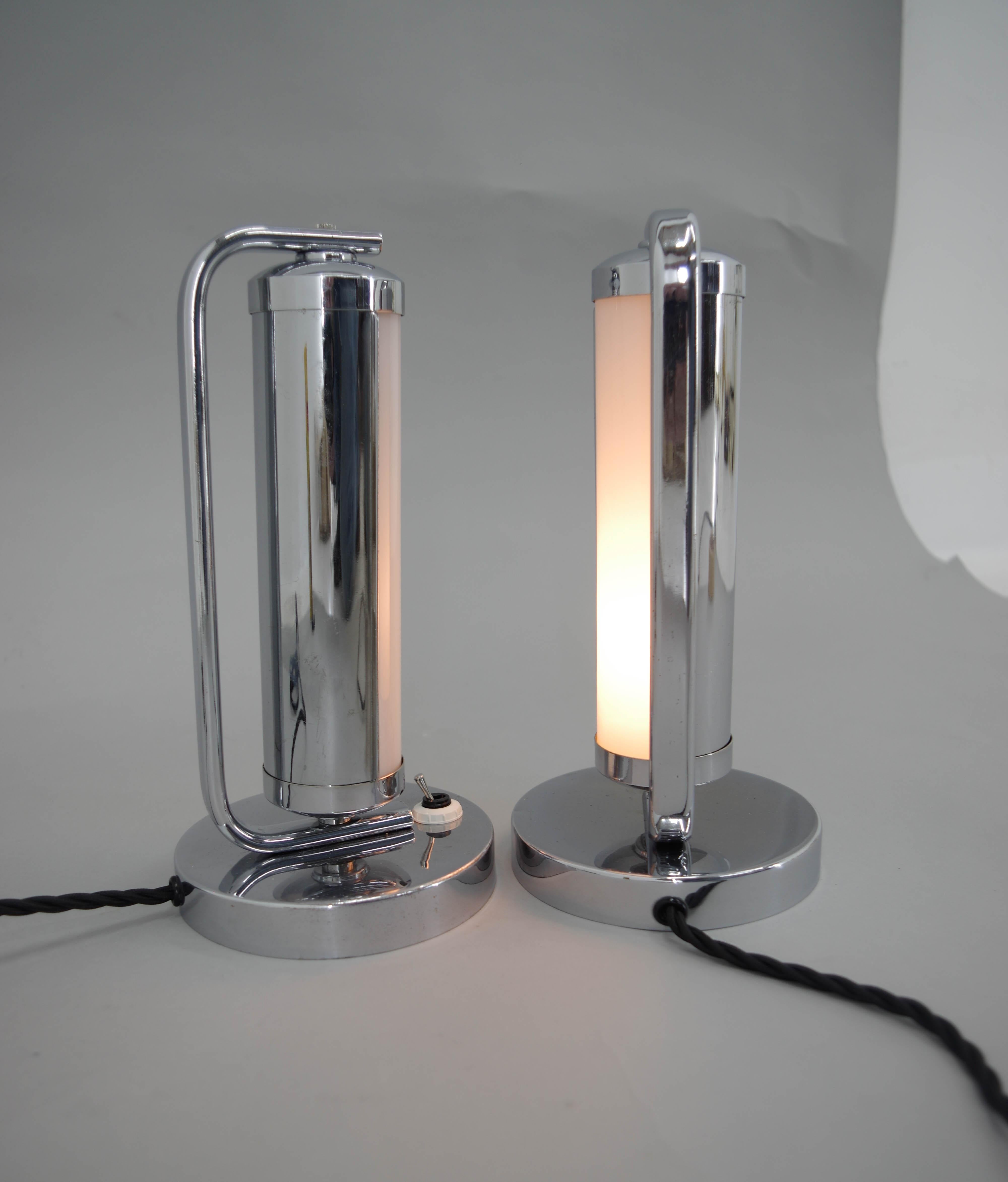 Set of Two Art Deco Table Lamps, 1930, Restored For Sale 7