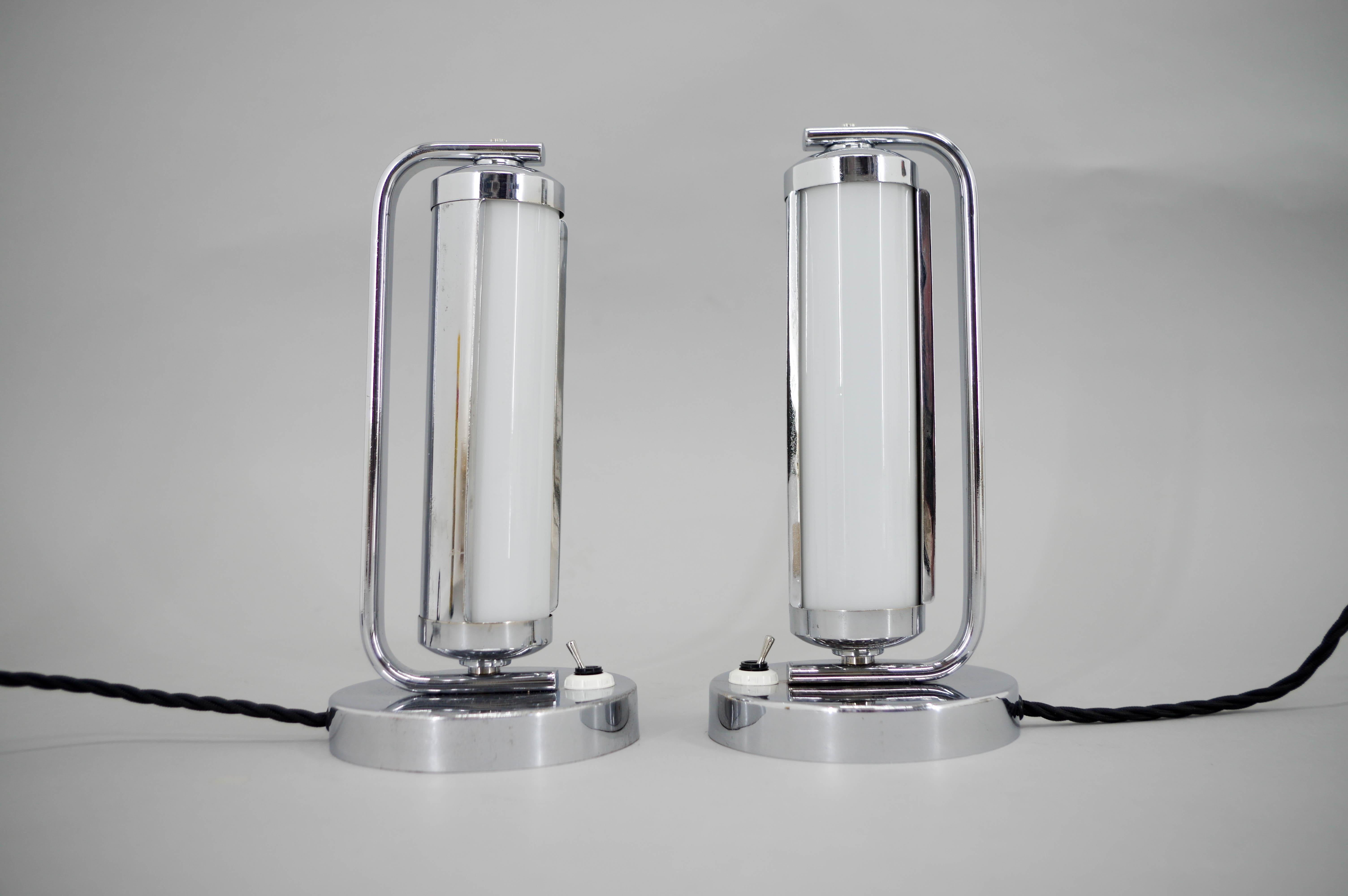 European Set of Two Art Deco Table Lamps, 1930, Restored For Sale
