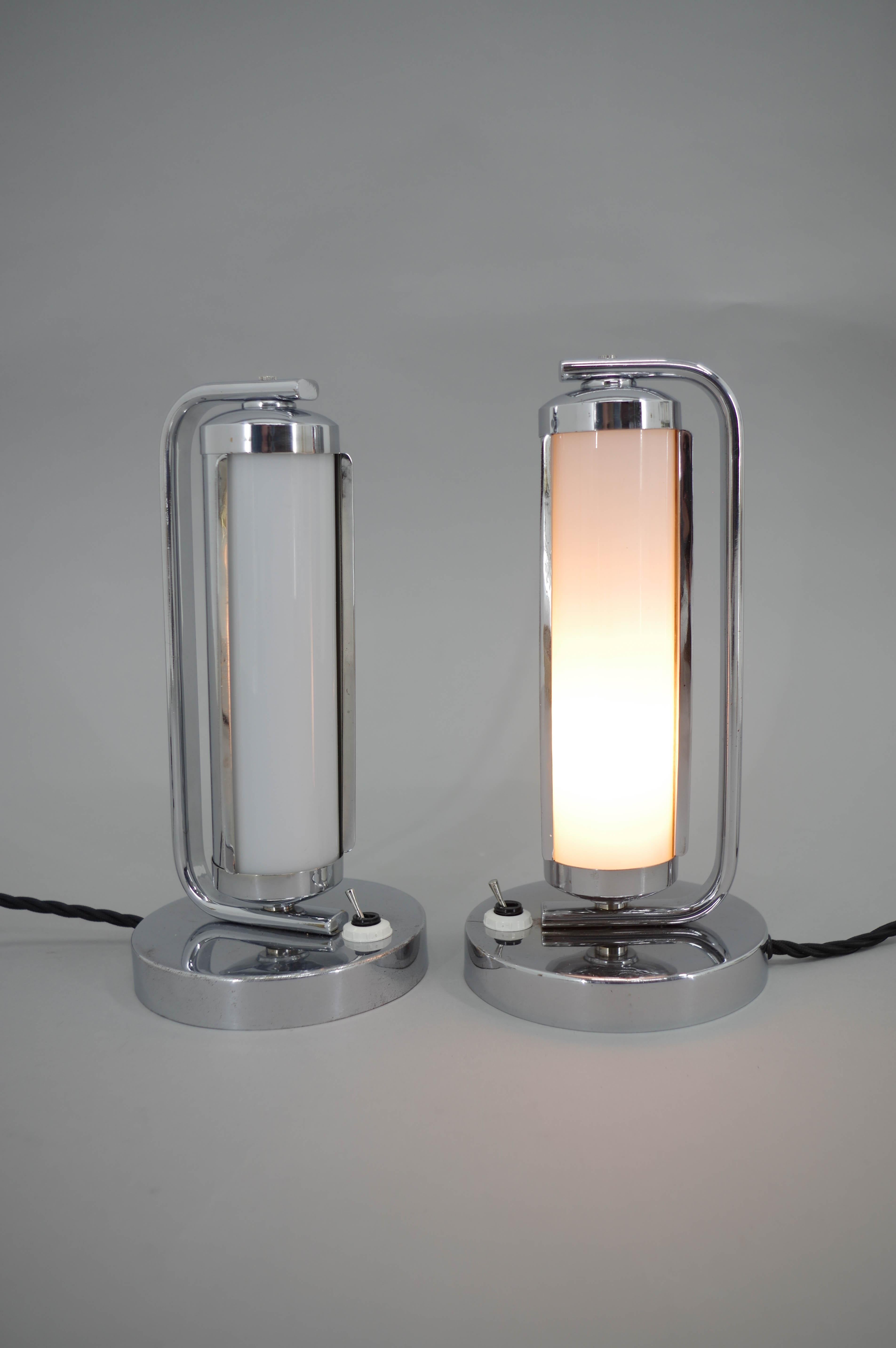 Set of Two Art Deco Table Lamps, 1930, Restored For Sale 2