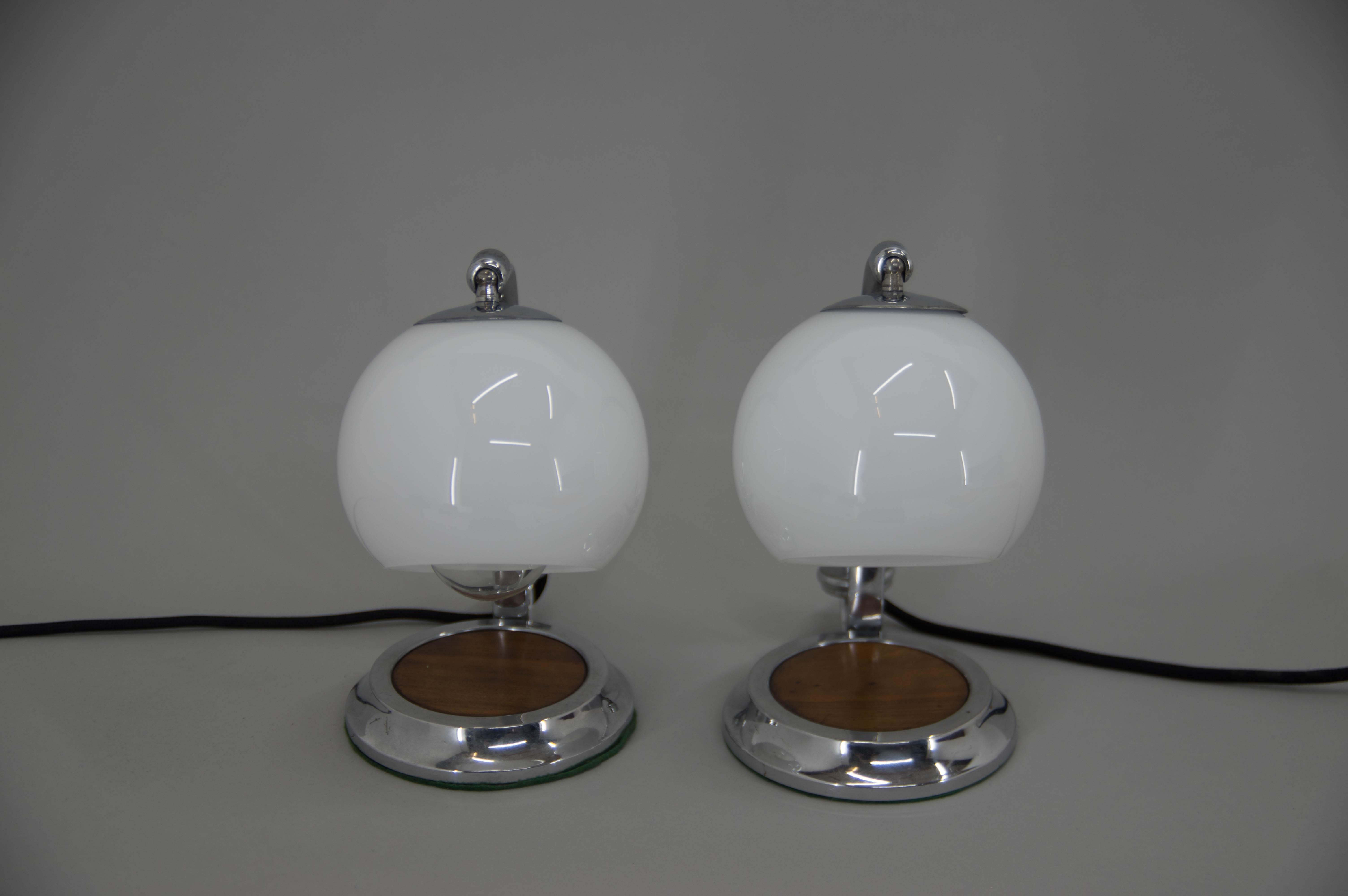 Opaline Glass Set of Two Art Deco Table Lamps, 1930s For Sale