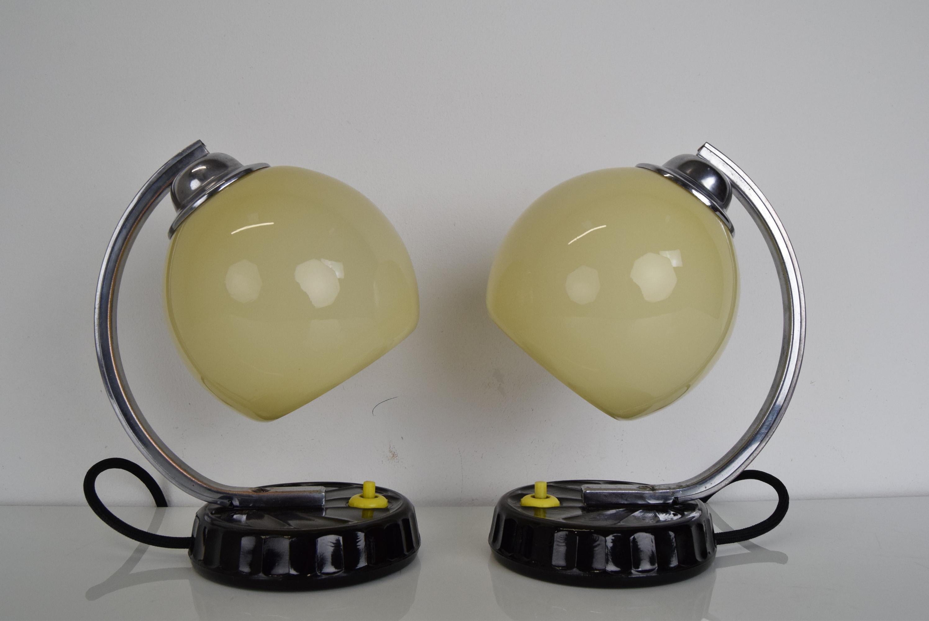 Set of Two Art Deco Table Lamps, 1930's For Sale 5