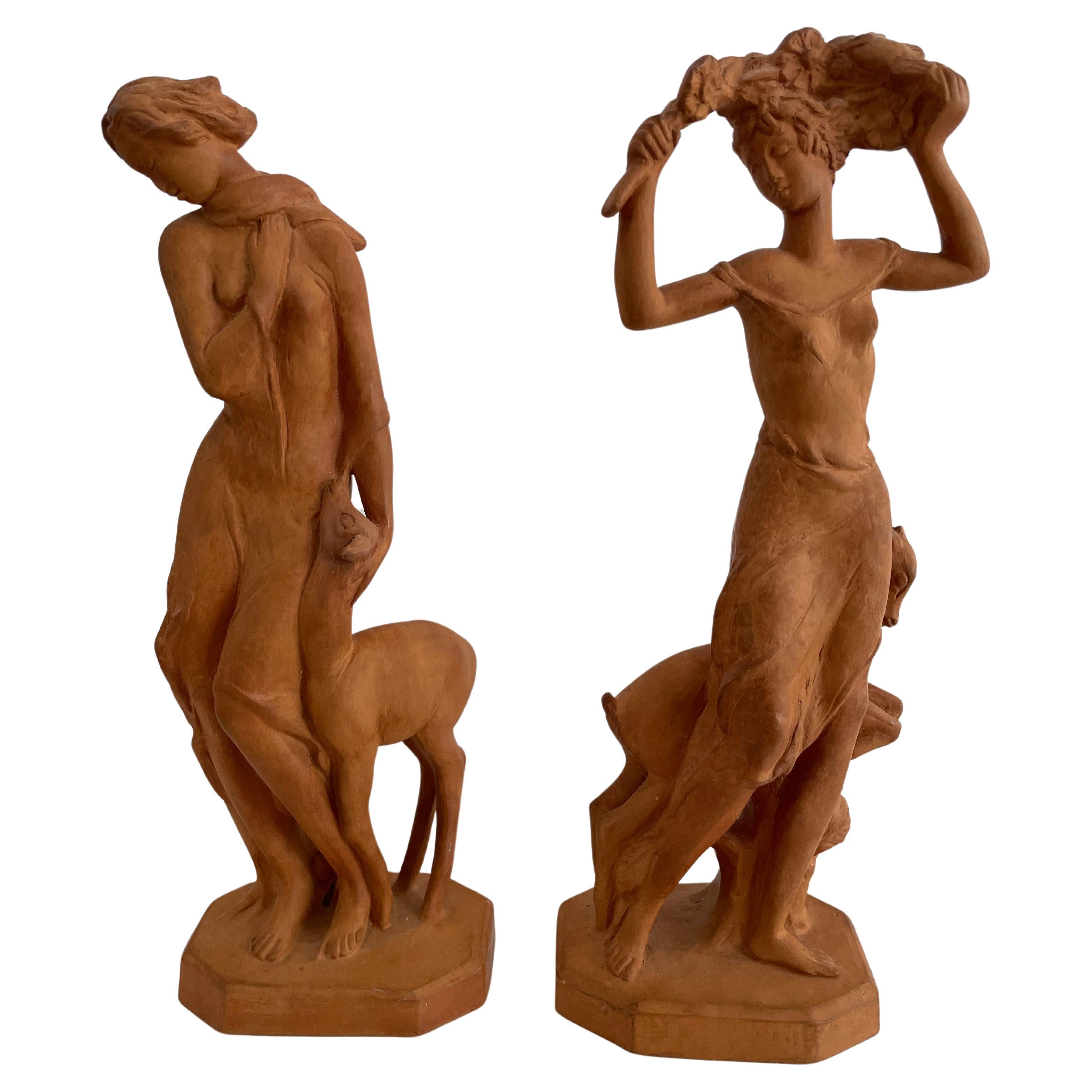 Set aus zwei Art-Déco-Terrakotta-Figuren aus Terrakotta 